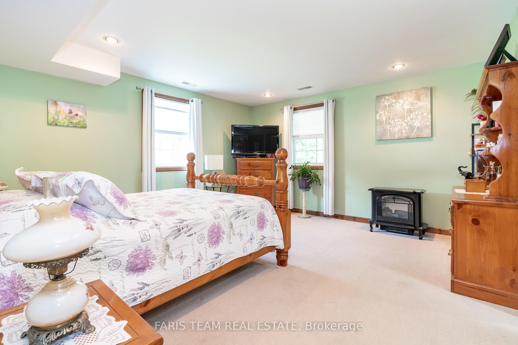 63 Broadview St Property Photo 27