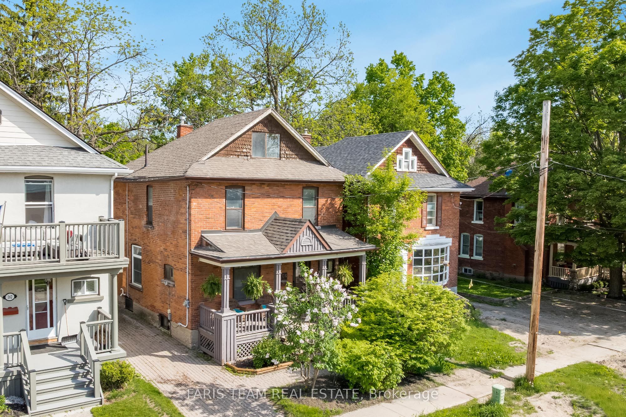 164 Jarvis St Property Photo 2