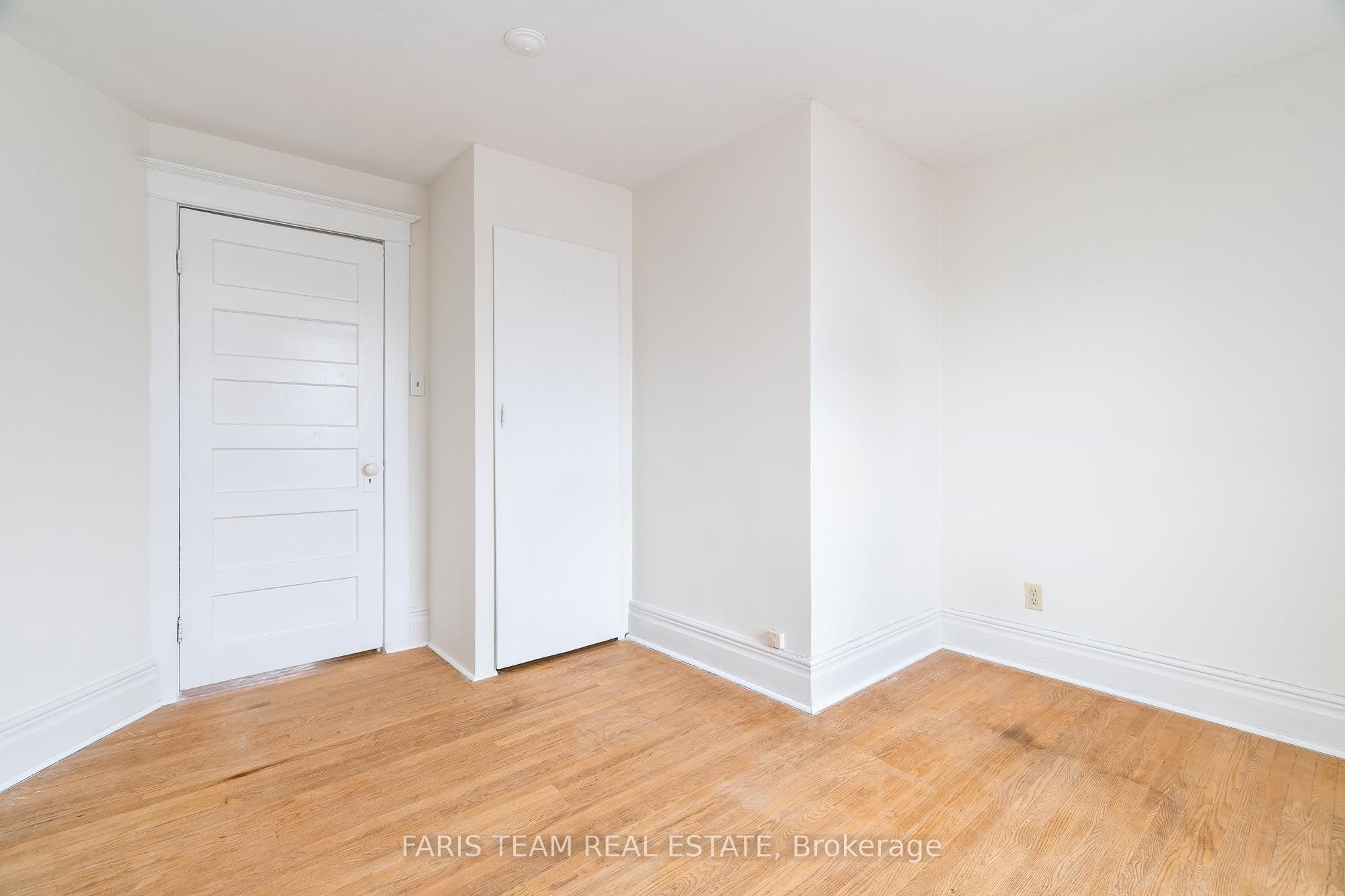 164 Jarvis St Property Photo 15