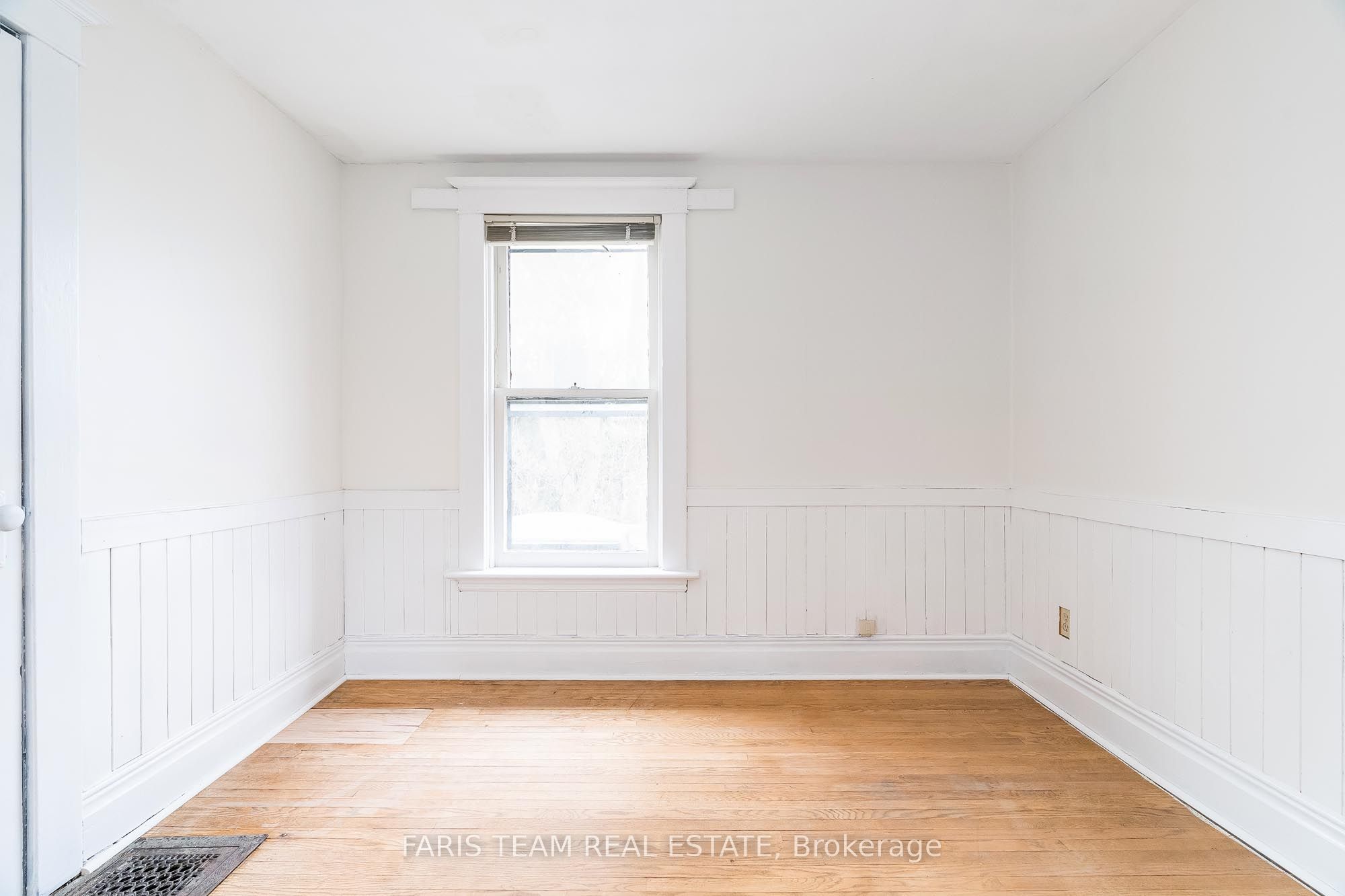 164 Jarvis St Property Photo 18