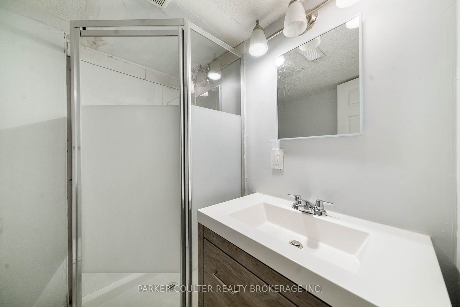 32 Brown St Property Photo 33