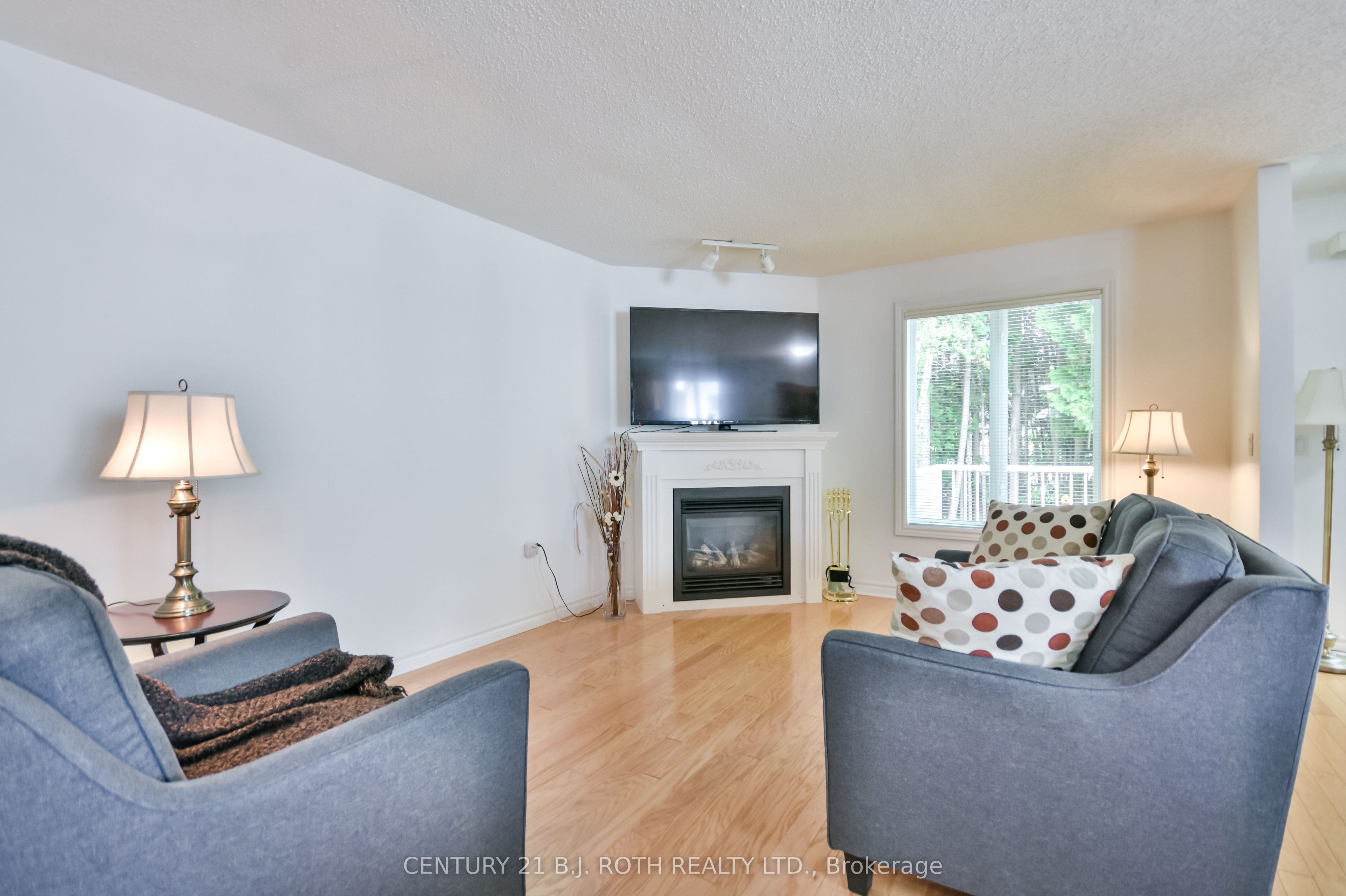 97 Pennsylvania Ave Property Photo 5