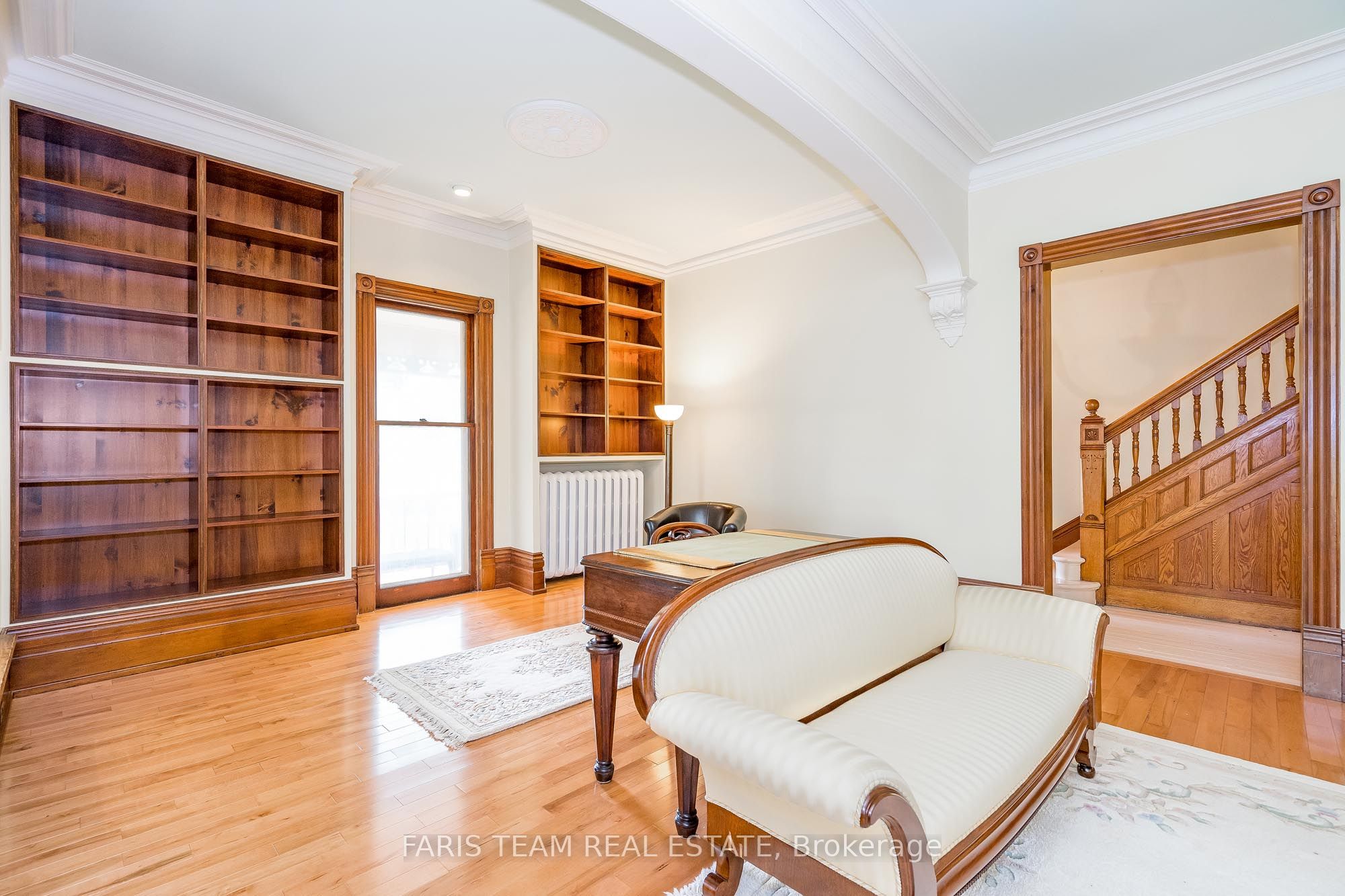 136 West Street N Property Photo 13