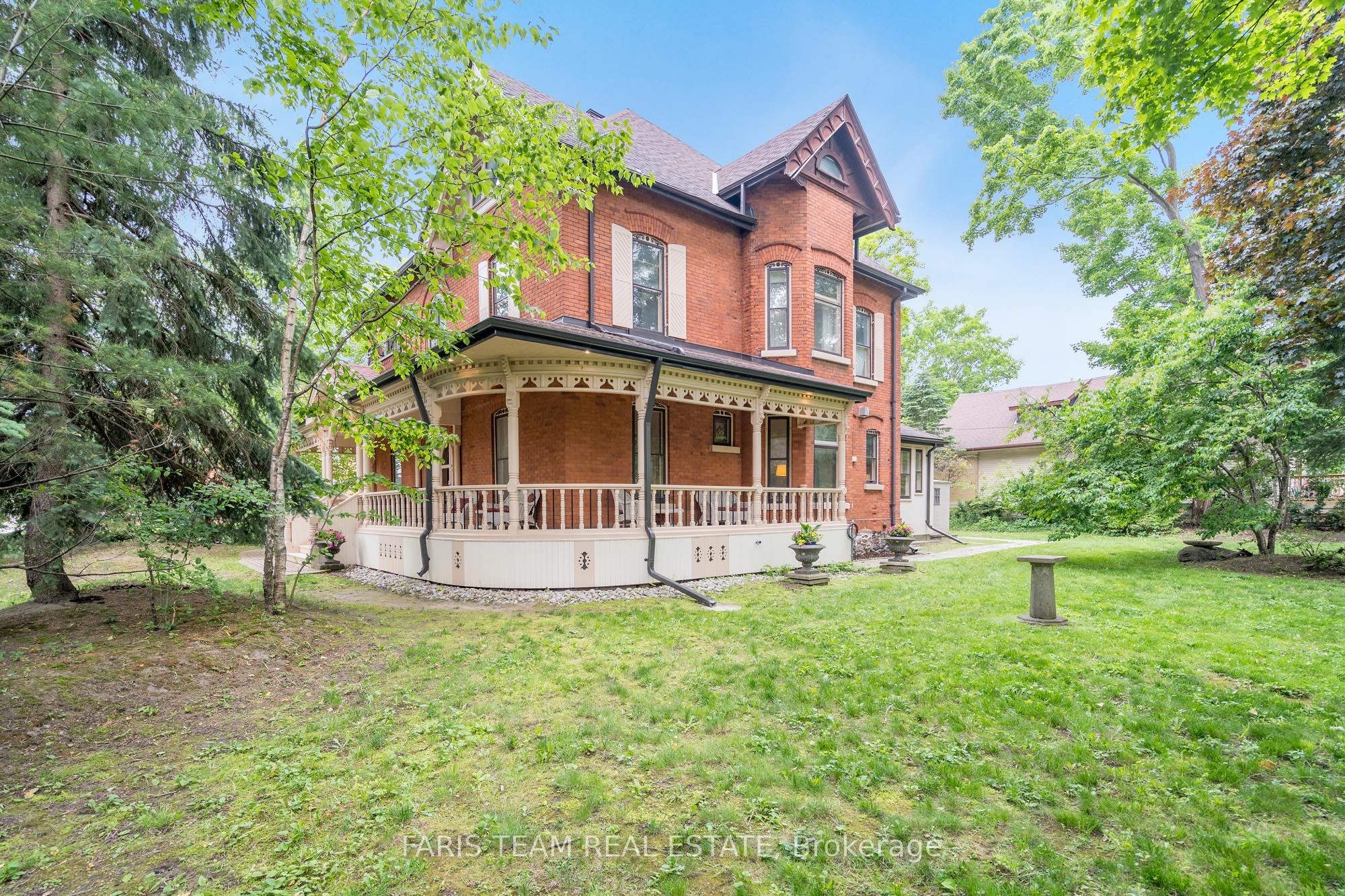 136 West Street N Property Photo 36