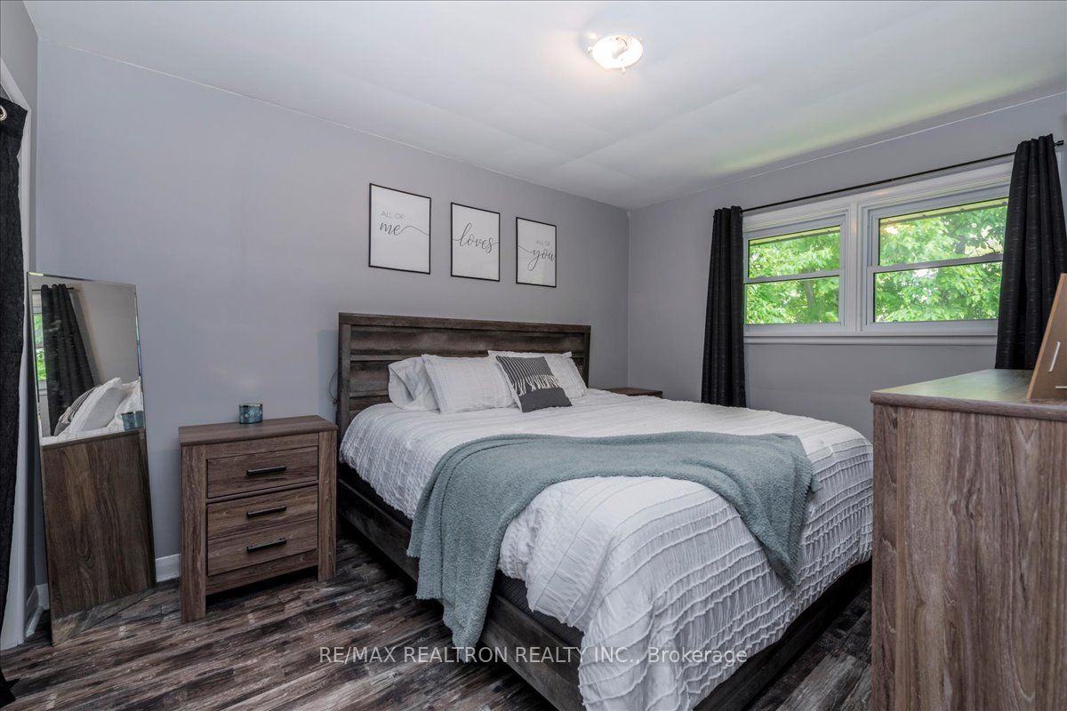 467 Irwin Street Property Photo 12