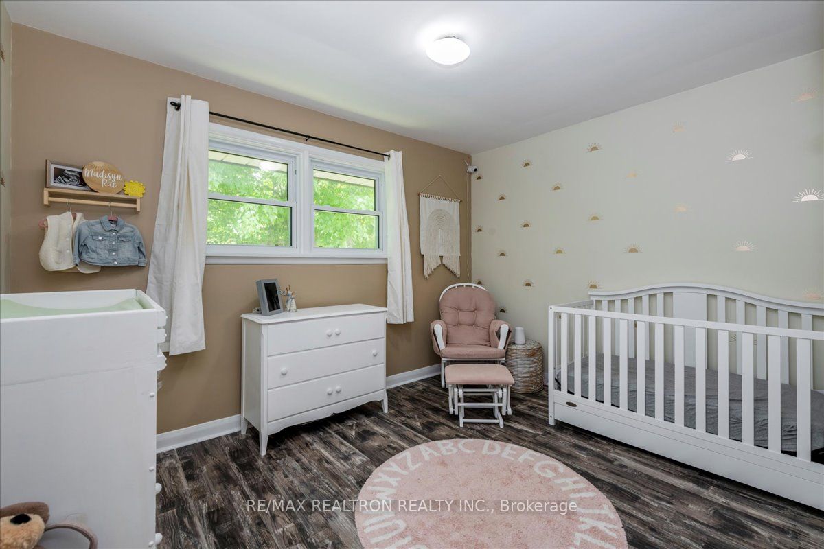 467 Irwin Street Property Photo 13