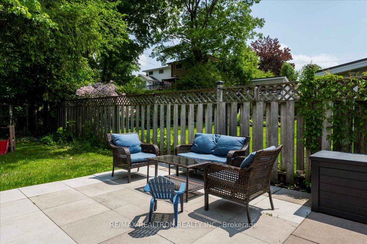 467 Irwin Street Property Photo 27