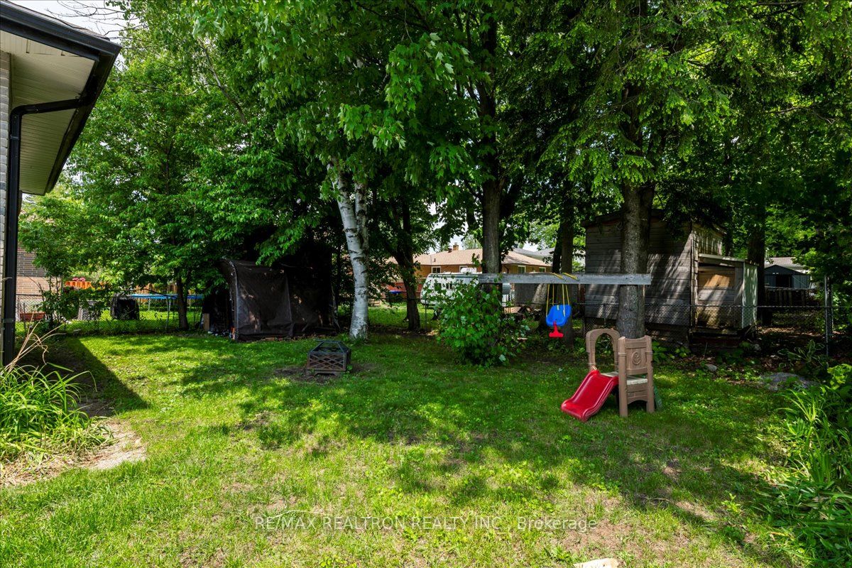 467 Irwin Street Property Photo 28