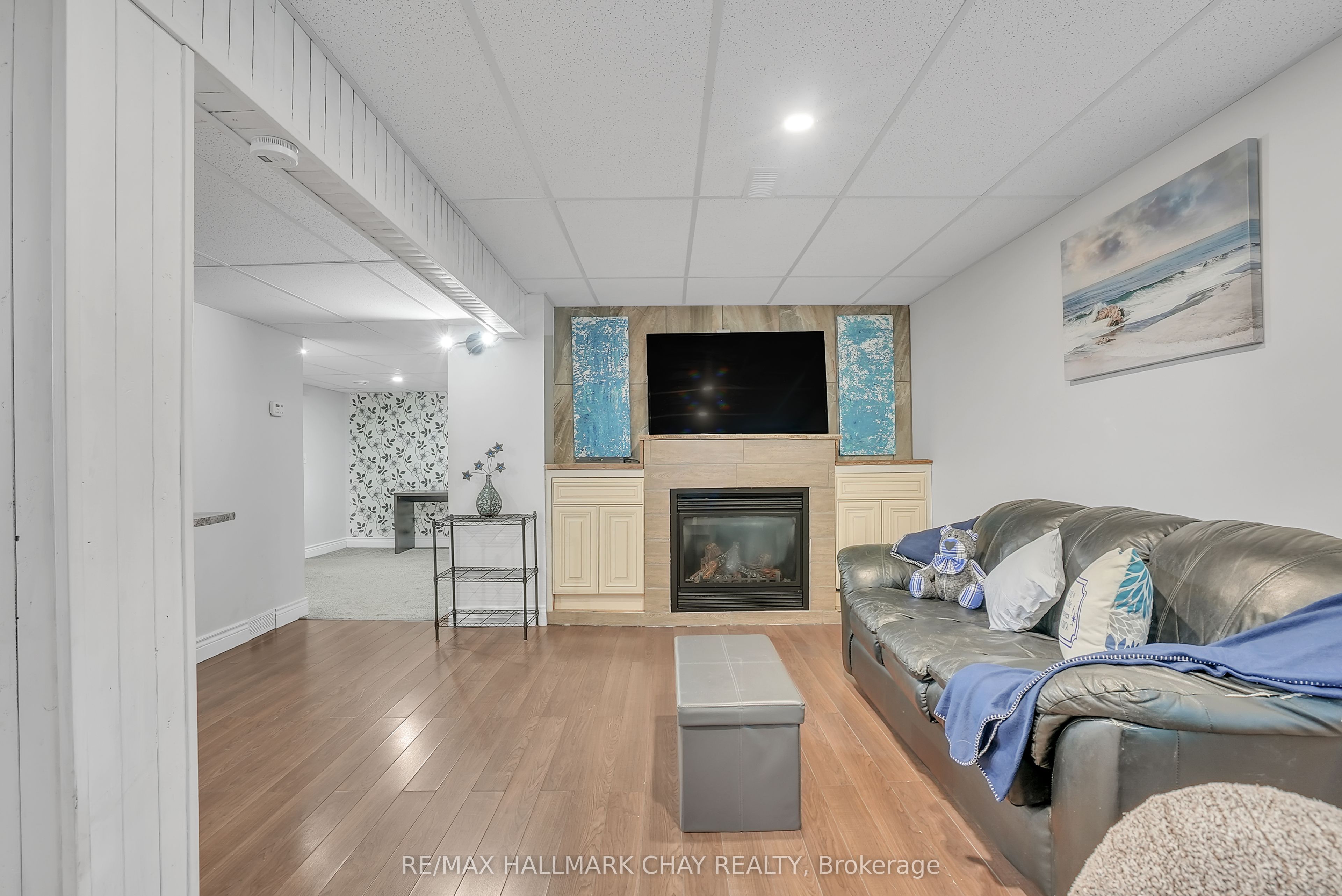 2533 Flos 3 Road W Property Photo 17