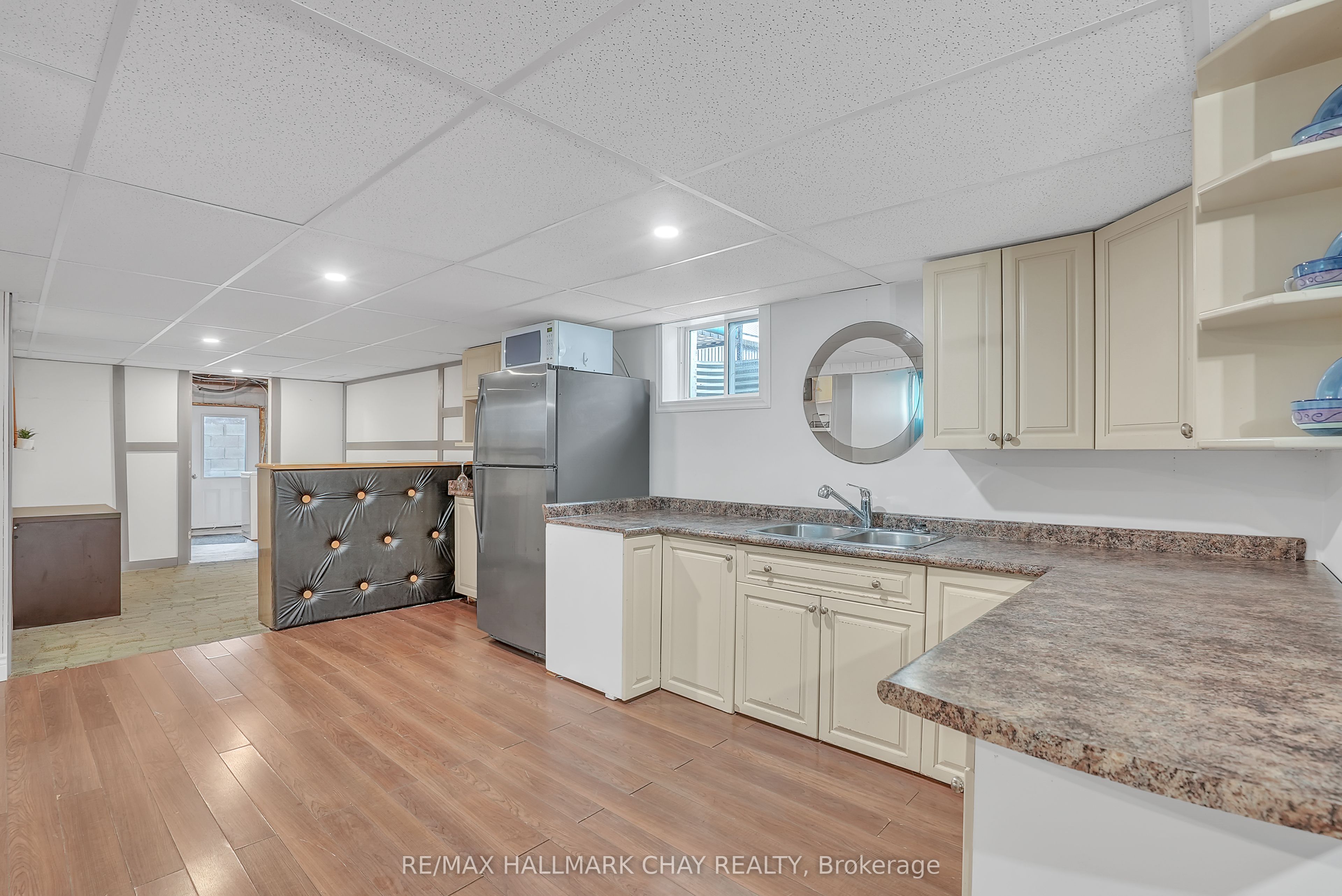 2533 Flos 3 Road W Property Photo 21