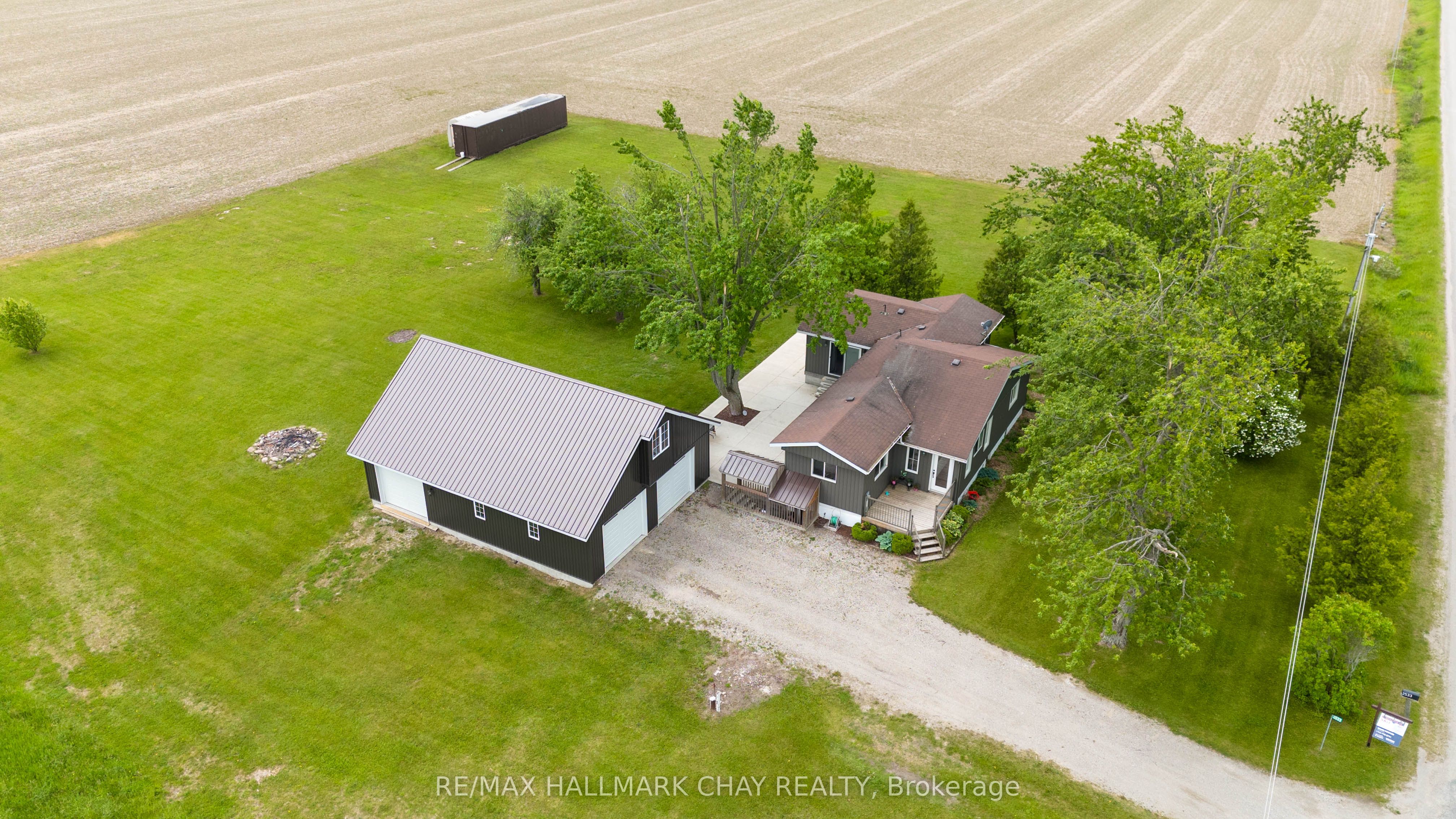 2533 Flos 3 Road W Property Photo 41