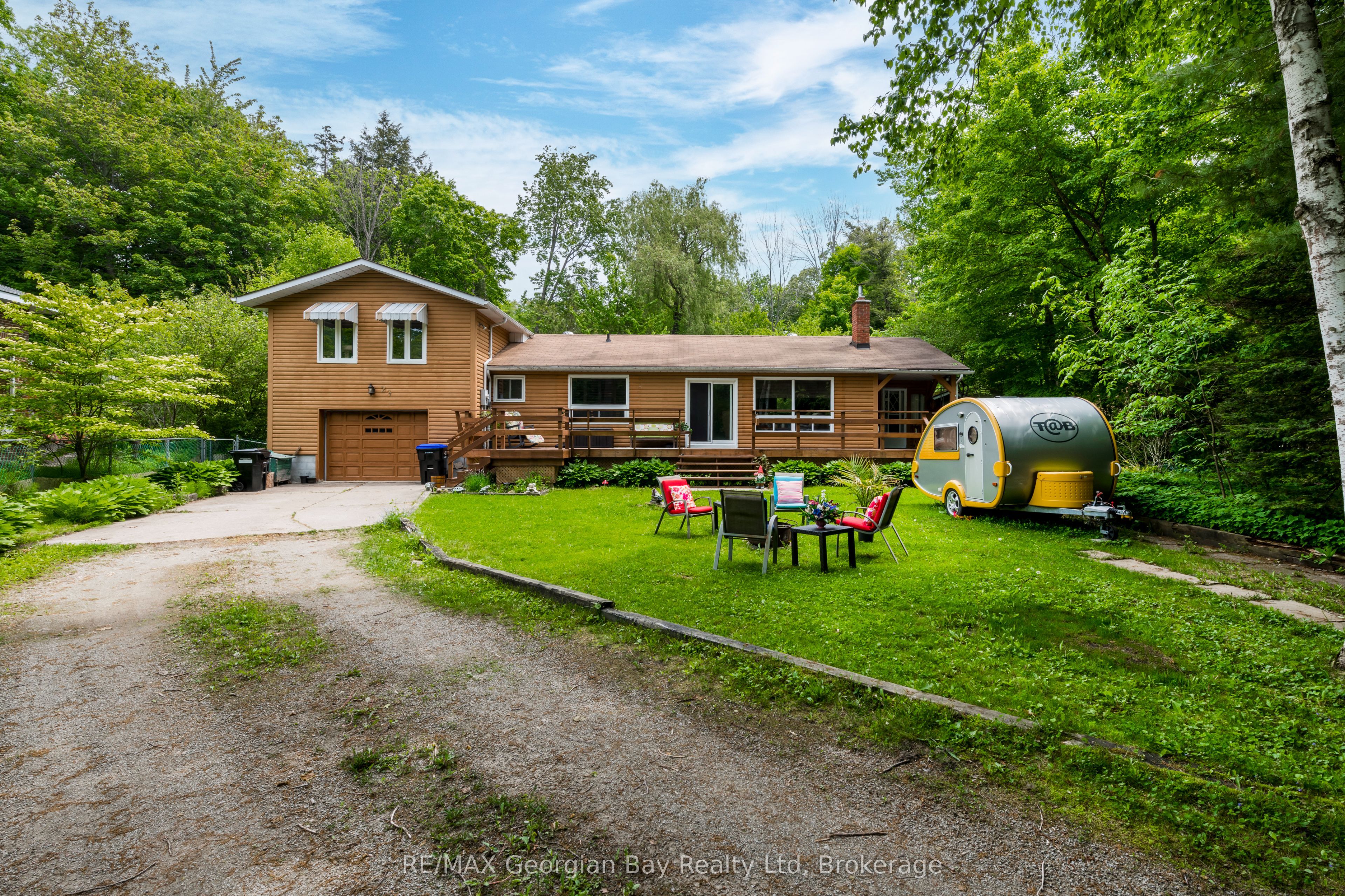 23 E Duquette Court Property Photo 2