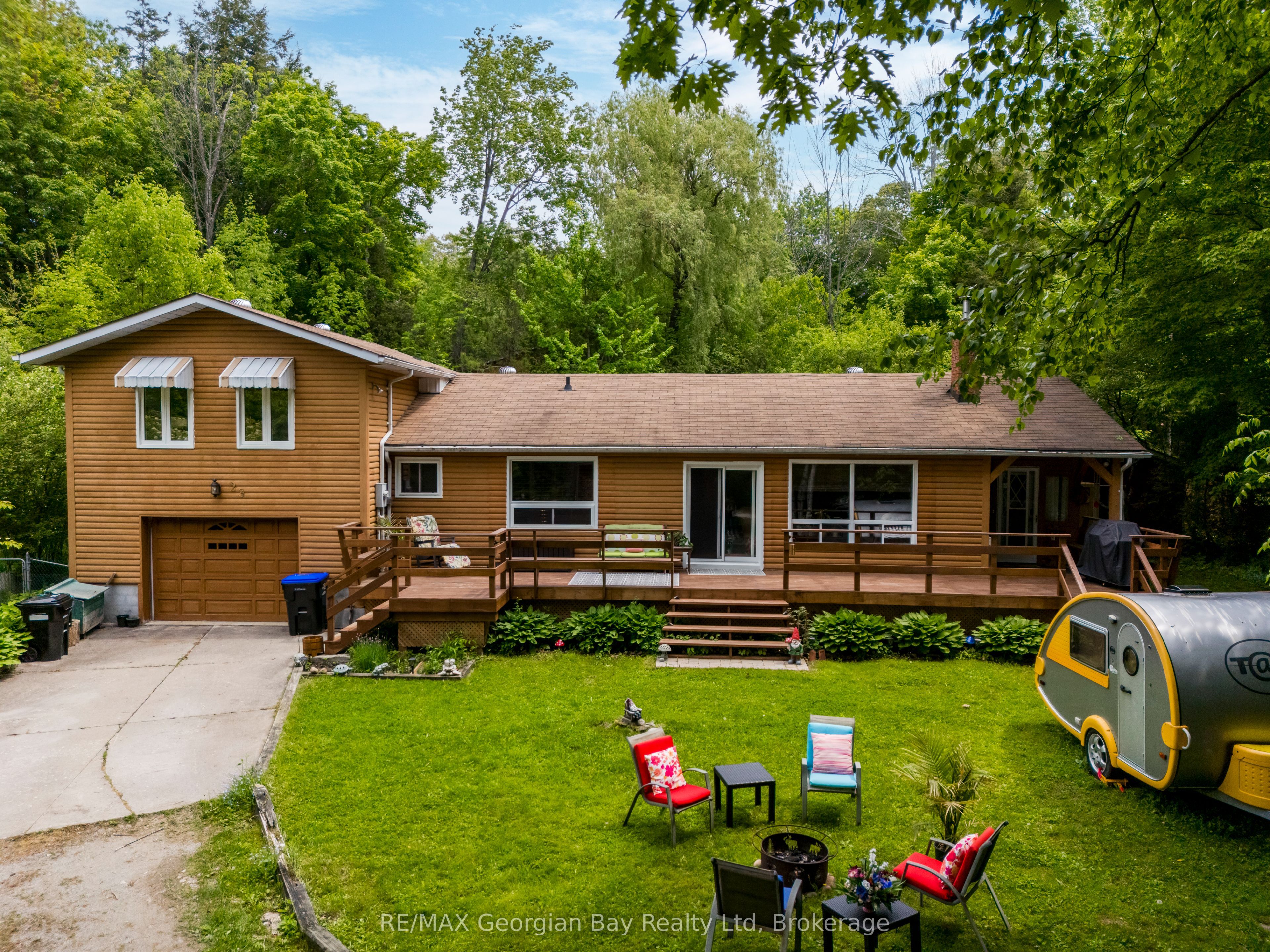 23 E Duquette Court Property Photo 3