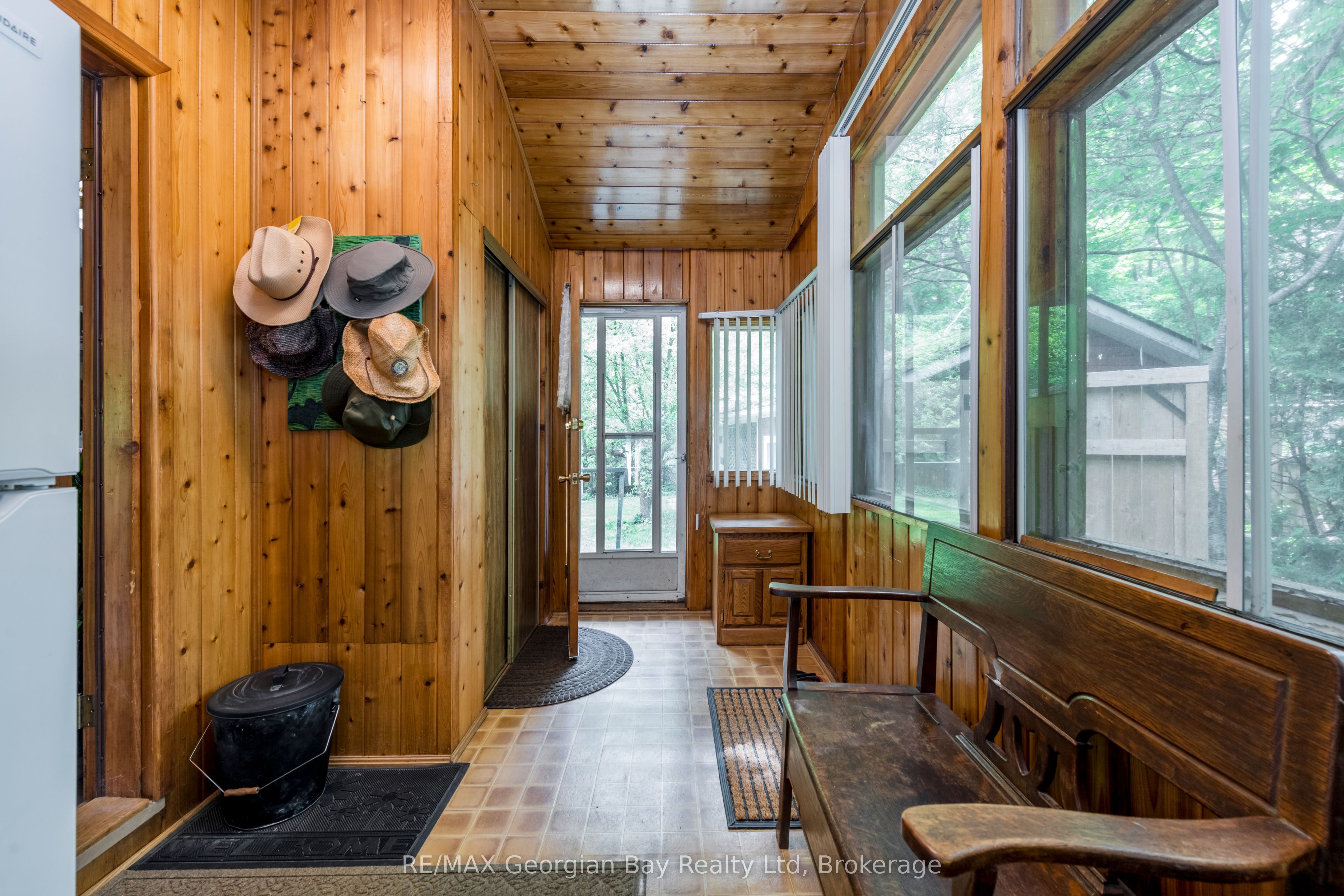 23 E Duquette Court Property Photo 8