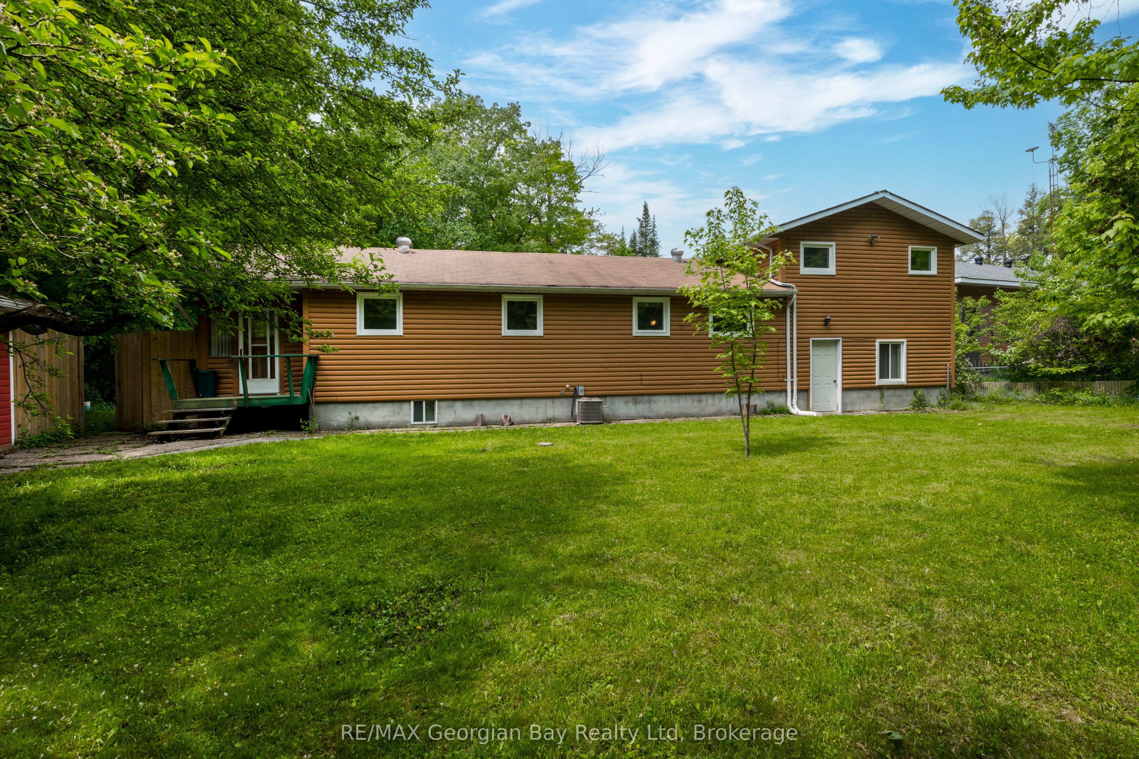 23 E Duquette Court Property Photo 24