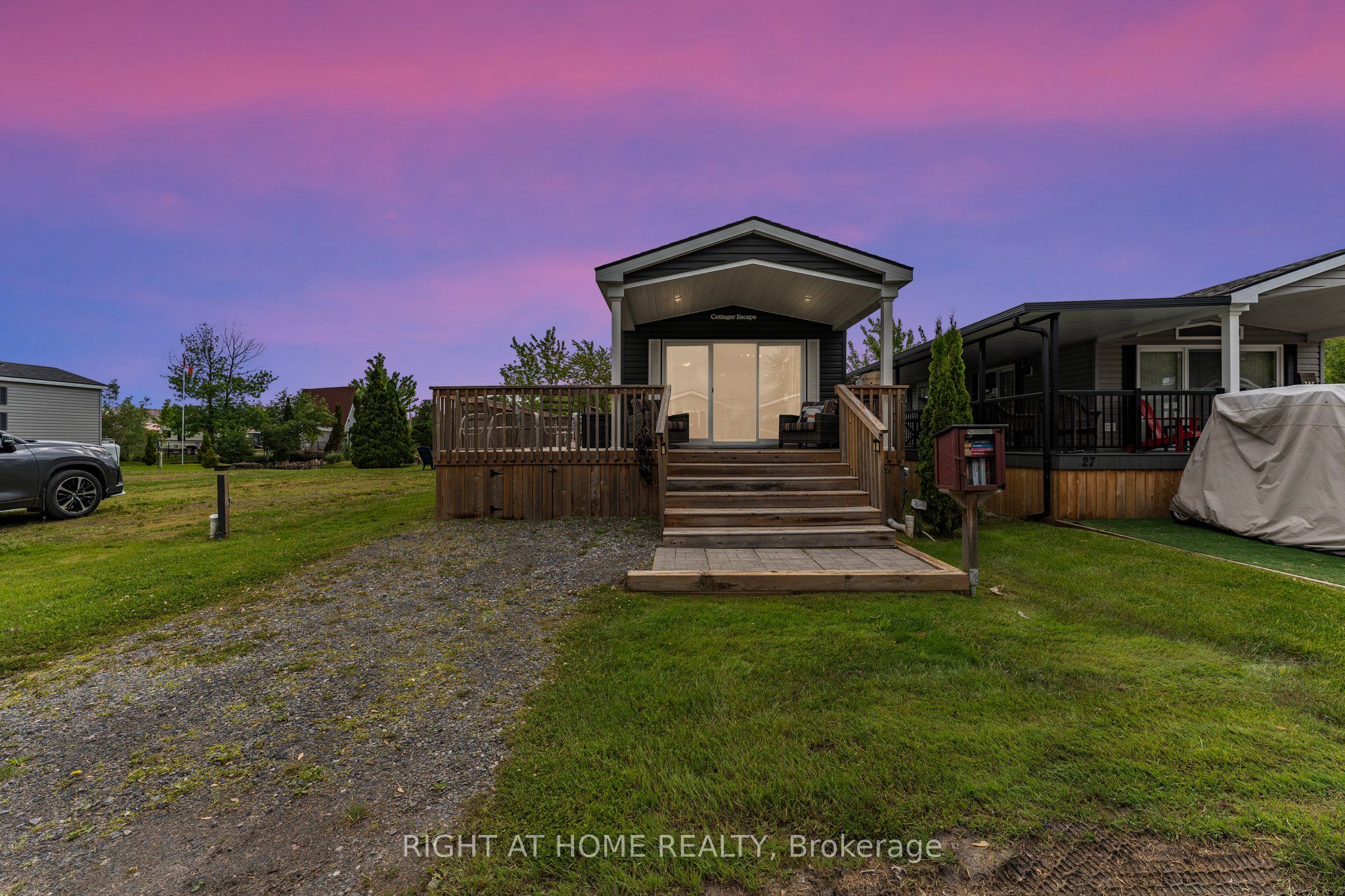 3500 Lauderdale Point Cres Property Photo 1