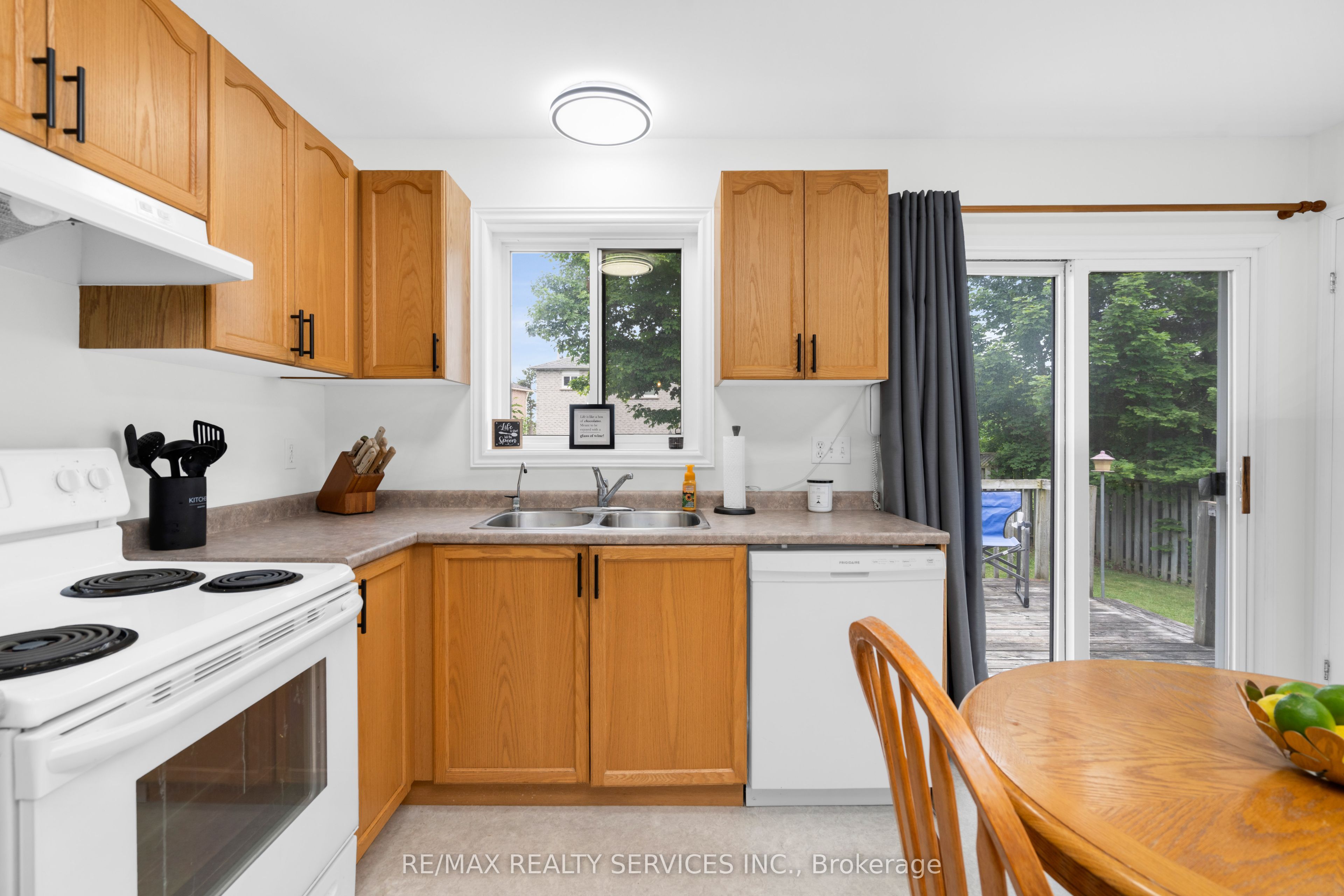 47 Sydenham Wells N/a Property Photo 17
