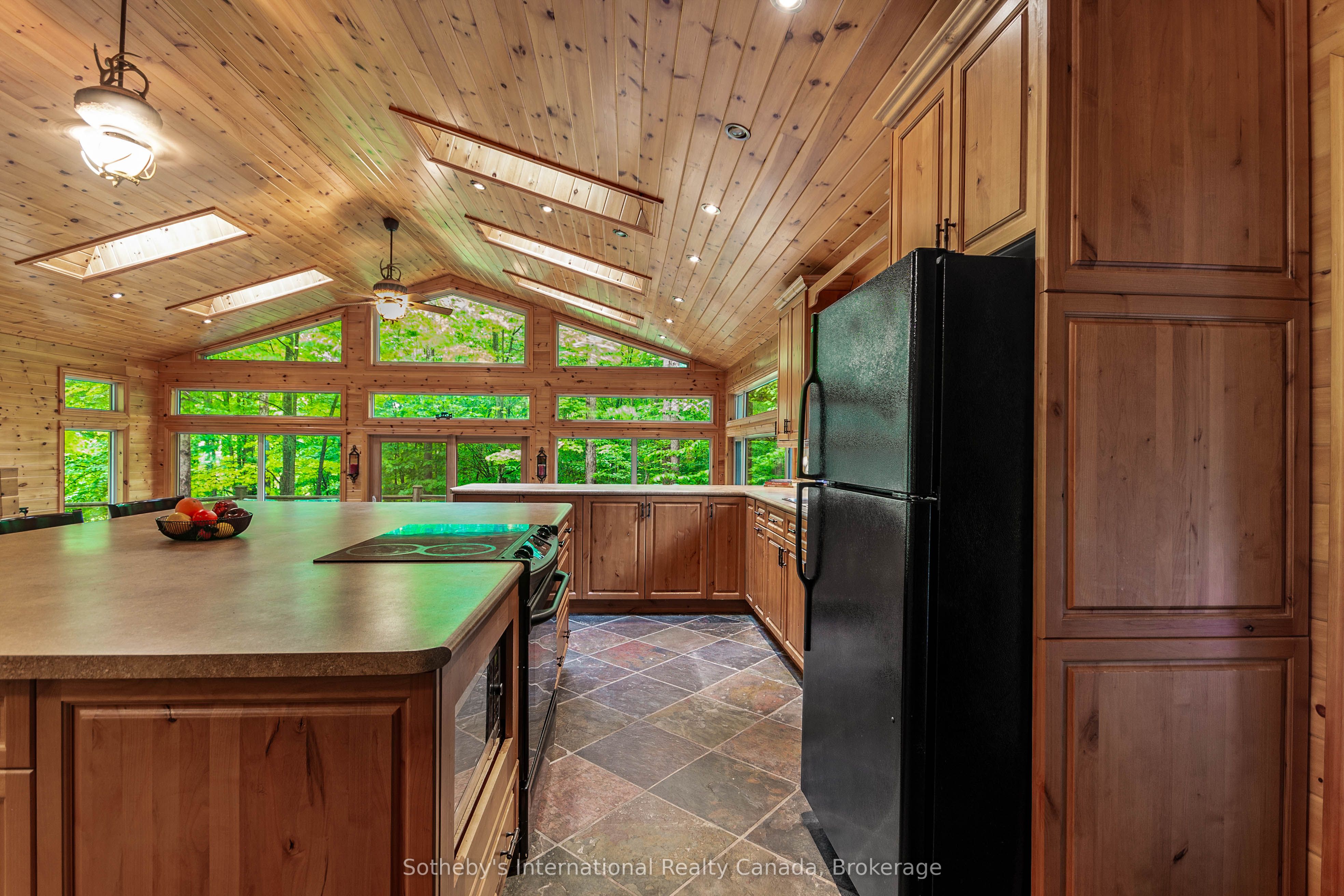 4 Amik Lane Property Photo 7