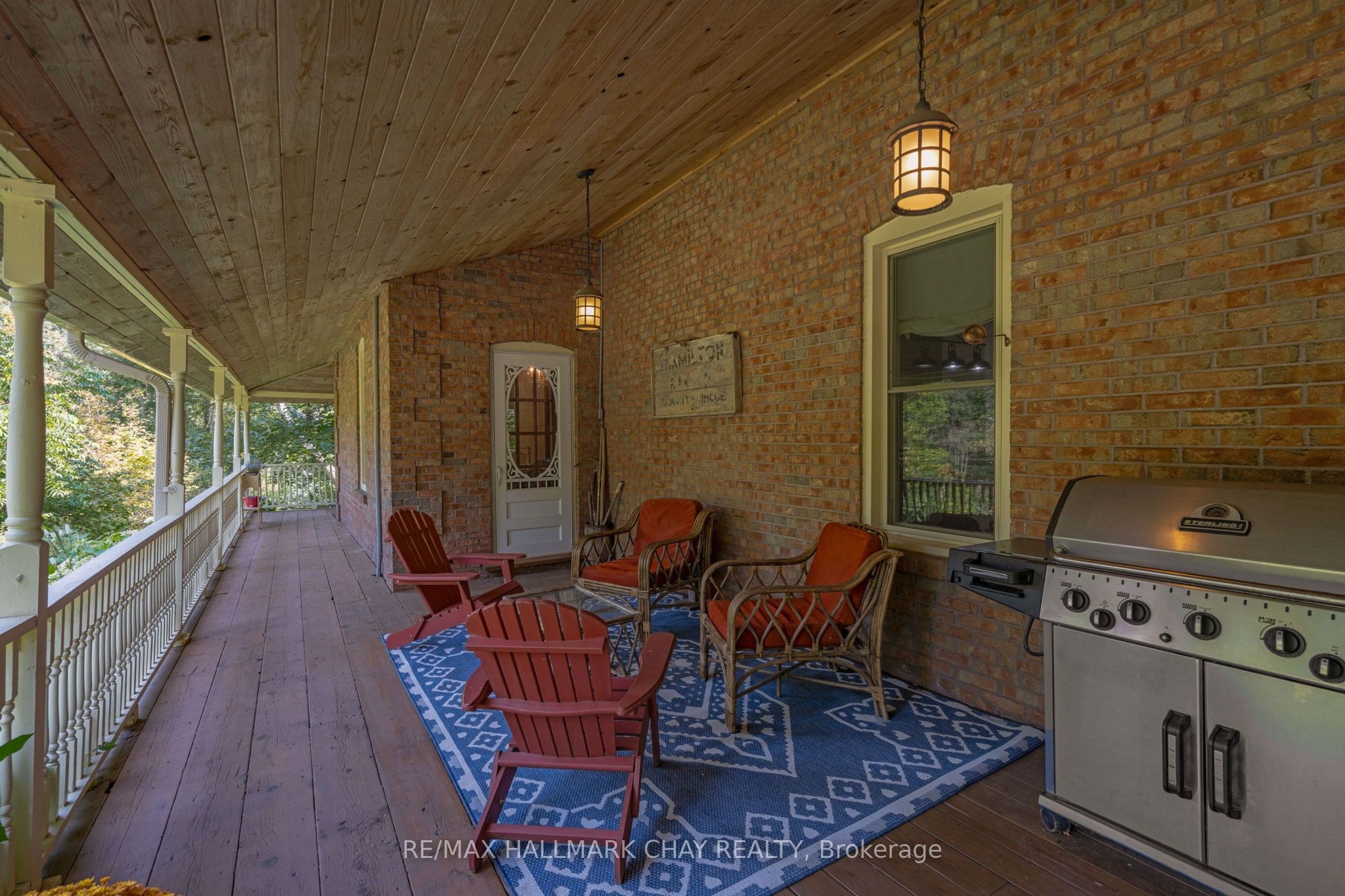 4950 Penetanguishene Road Property Photo 11