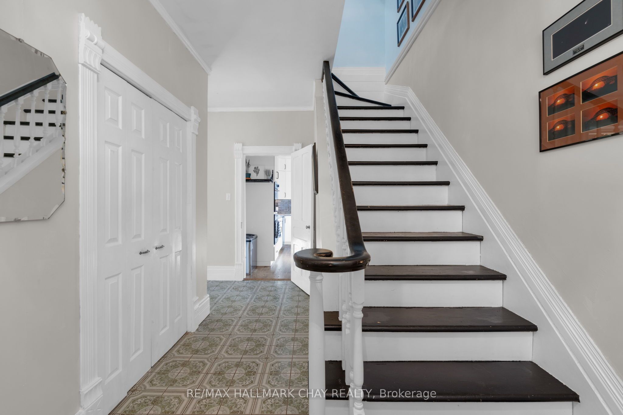 4950 Penetanguishene Road Property Photo 20