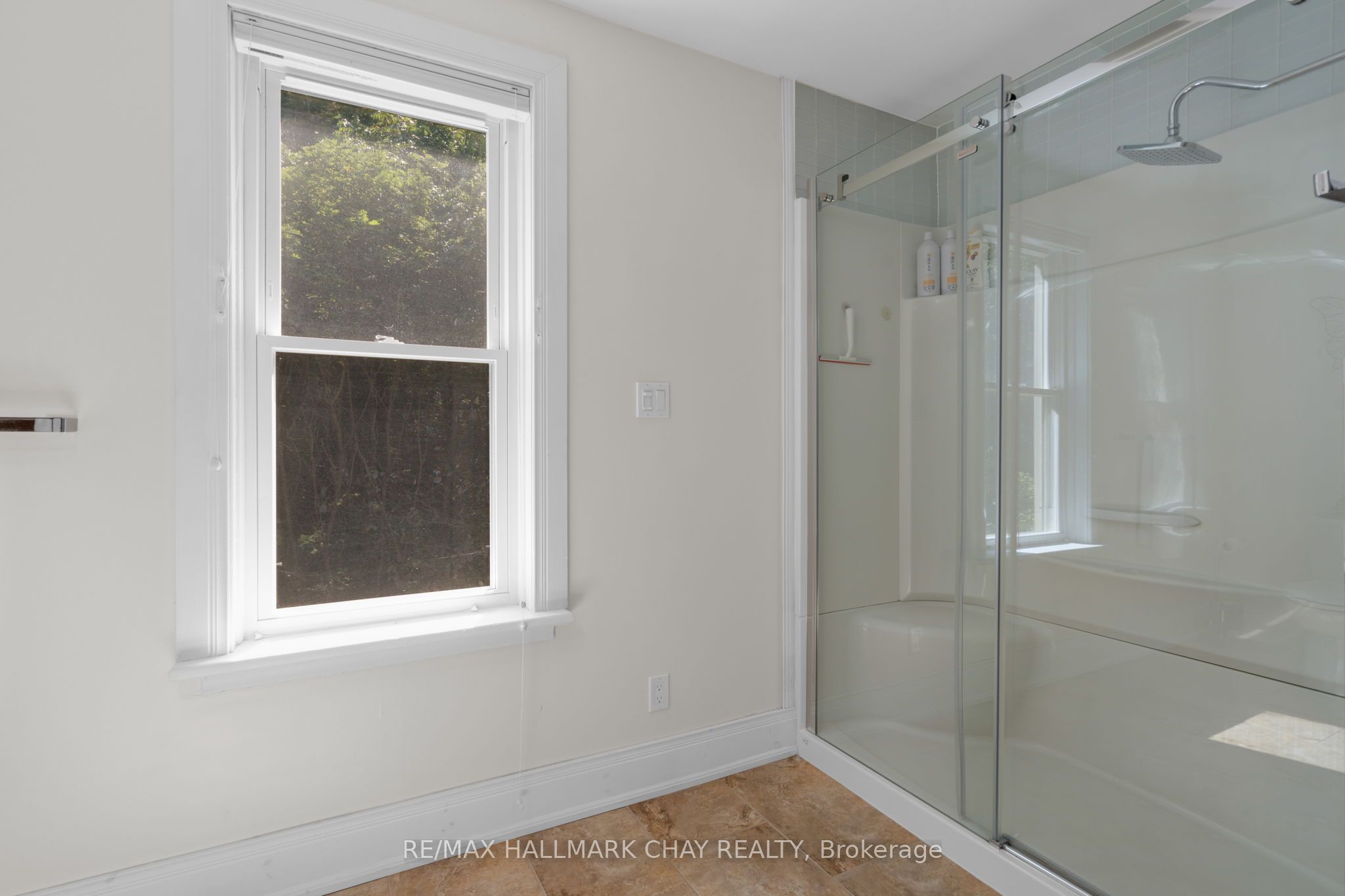 4950 Penetanguishene Road Property Photo 30