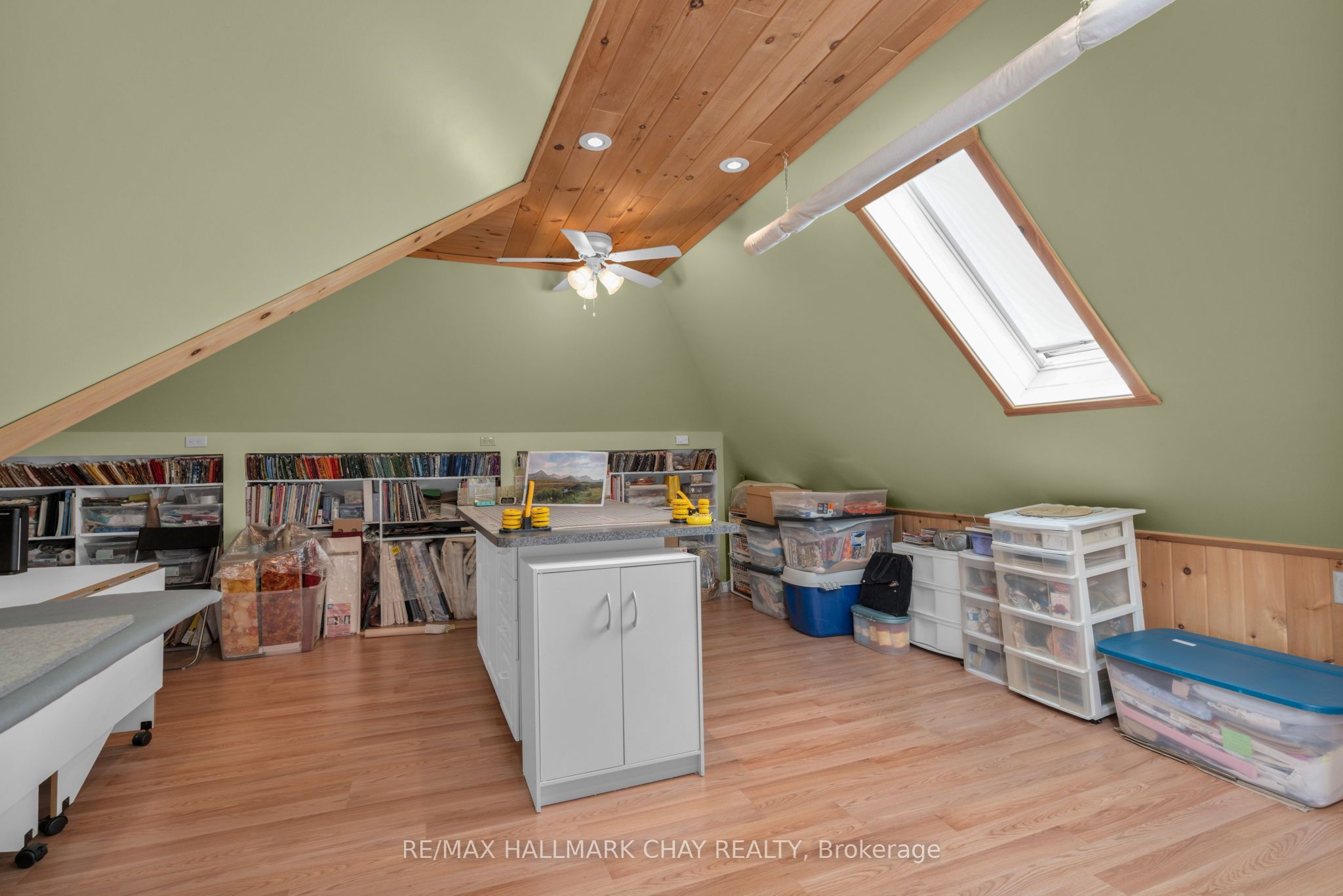 4950 Penetanguishene Road Property Photo 34