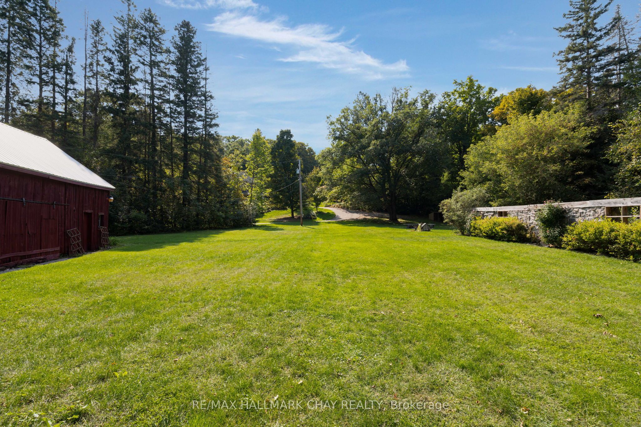 4950 Penetanguishene Road Property Photo 38
