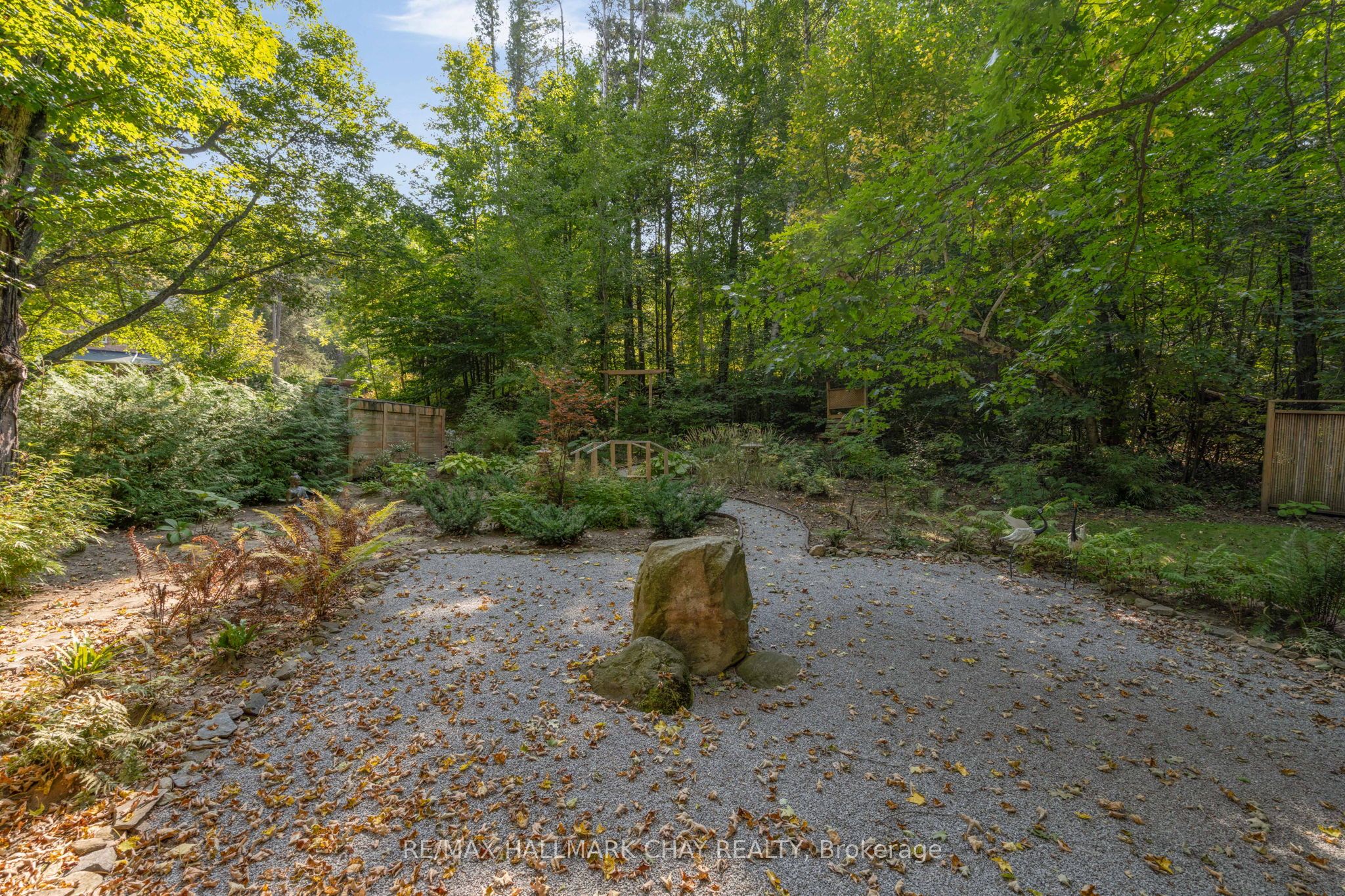4950 Penetanguishene Road Property Photo 39