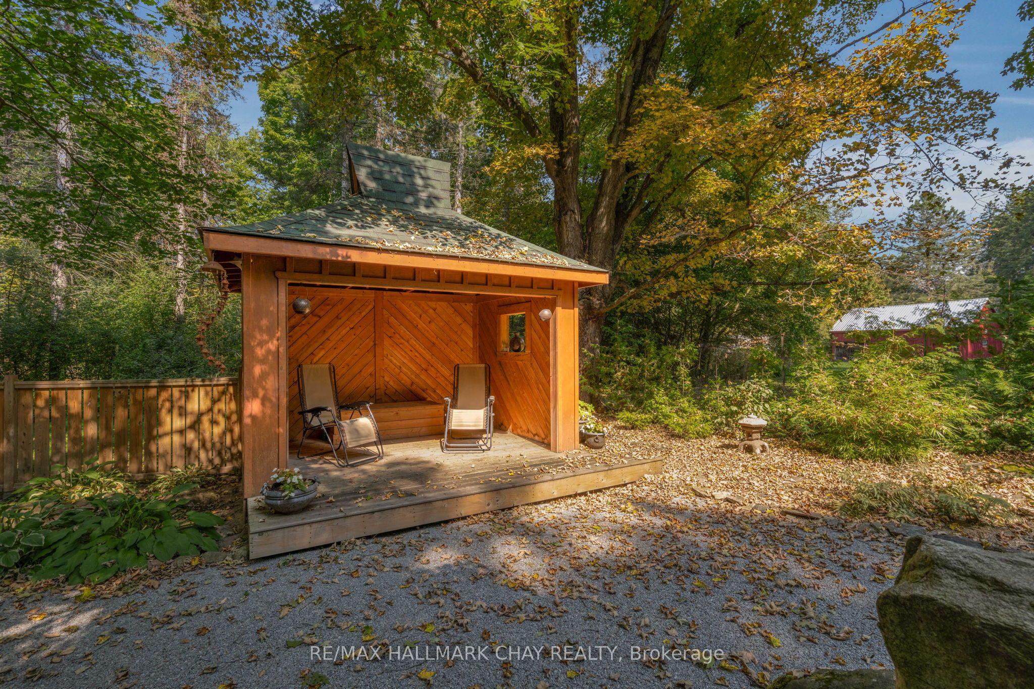 4950 Penetanguishene Road Property Photo 42