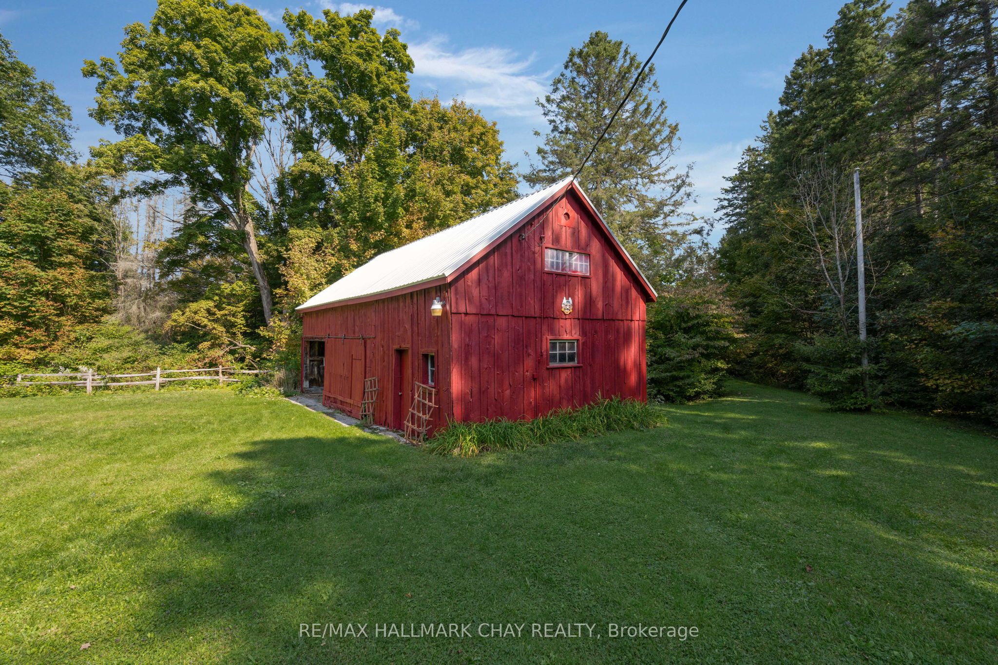 4950 Penetanguishene Road Property Photo 47