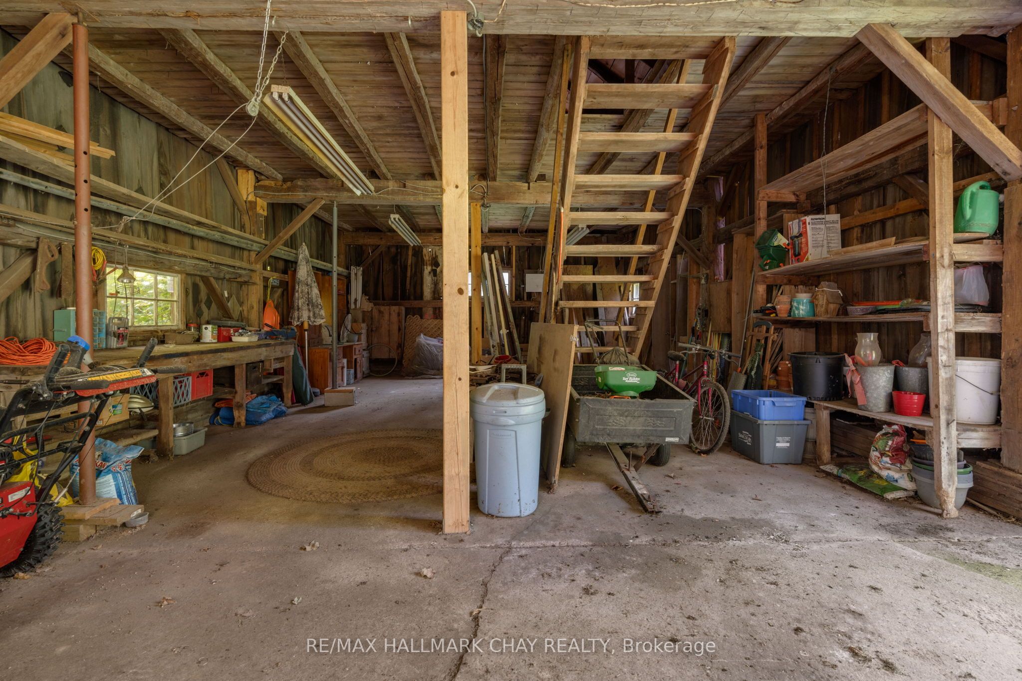 4950 Penetanguishene Road Property Photo 50