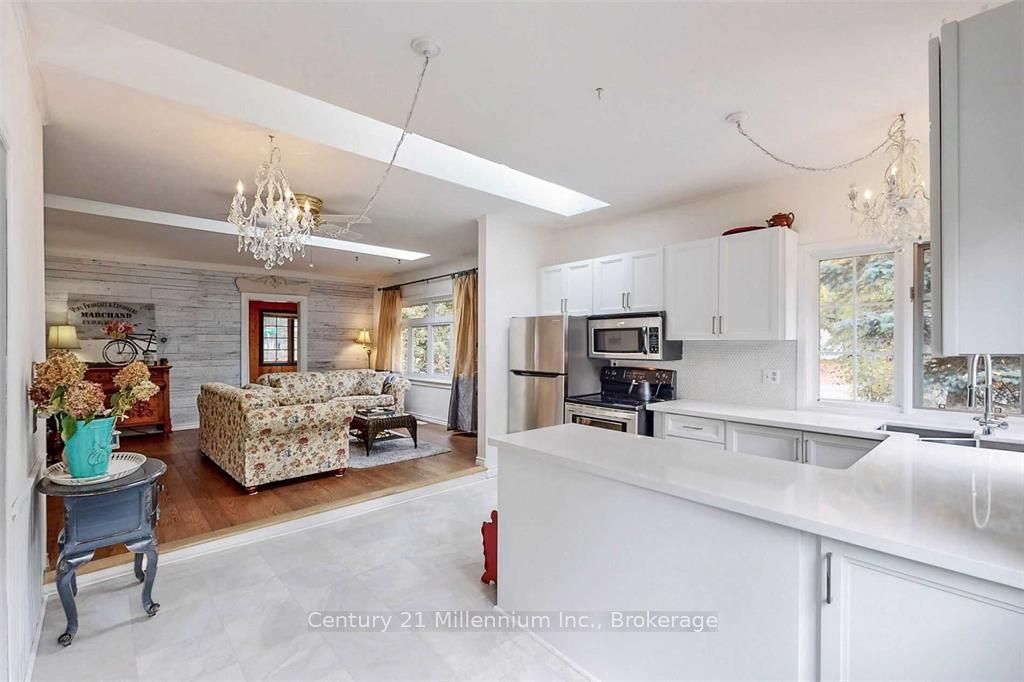 19 Hastings Avenue Property Photo 11