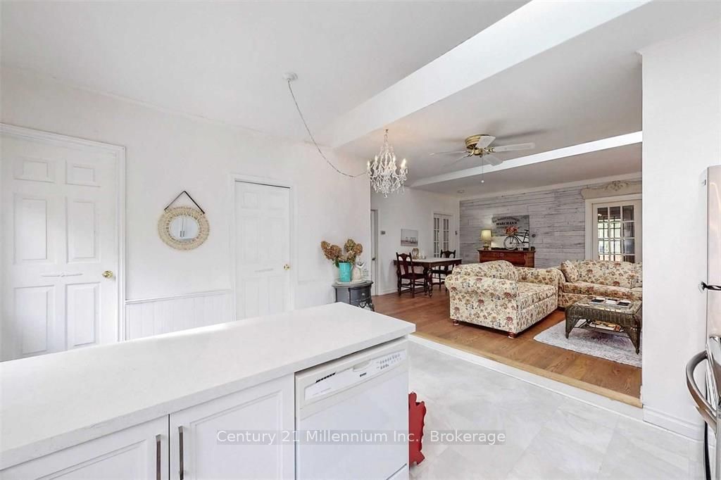 19 Hastings Avenue Property Photo 12