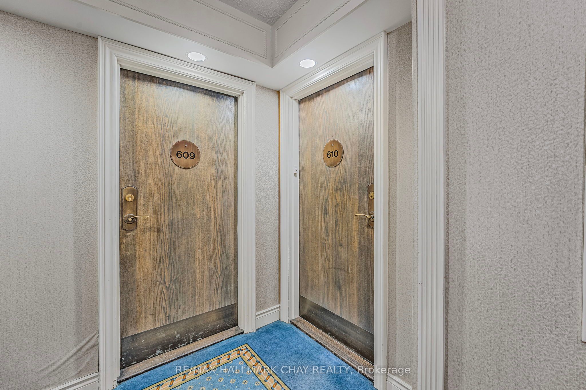 65 Ellen Street 610 Property Photo 3