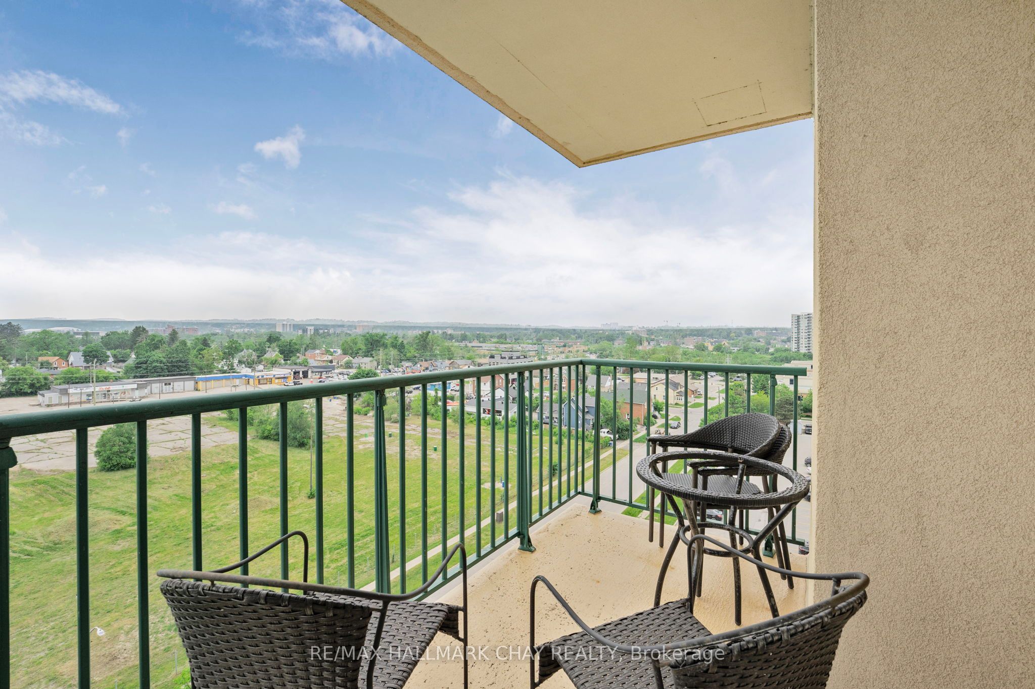 65 Ellen Street 610 Property Photo 12