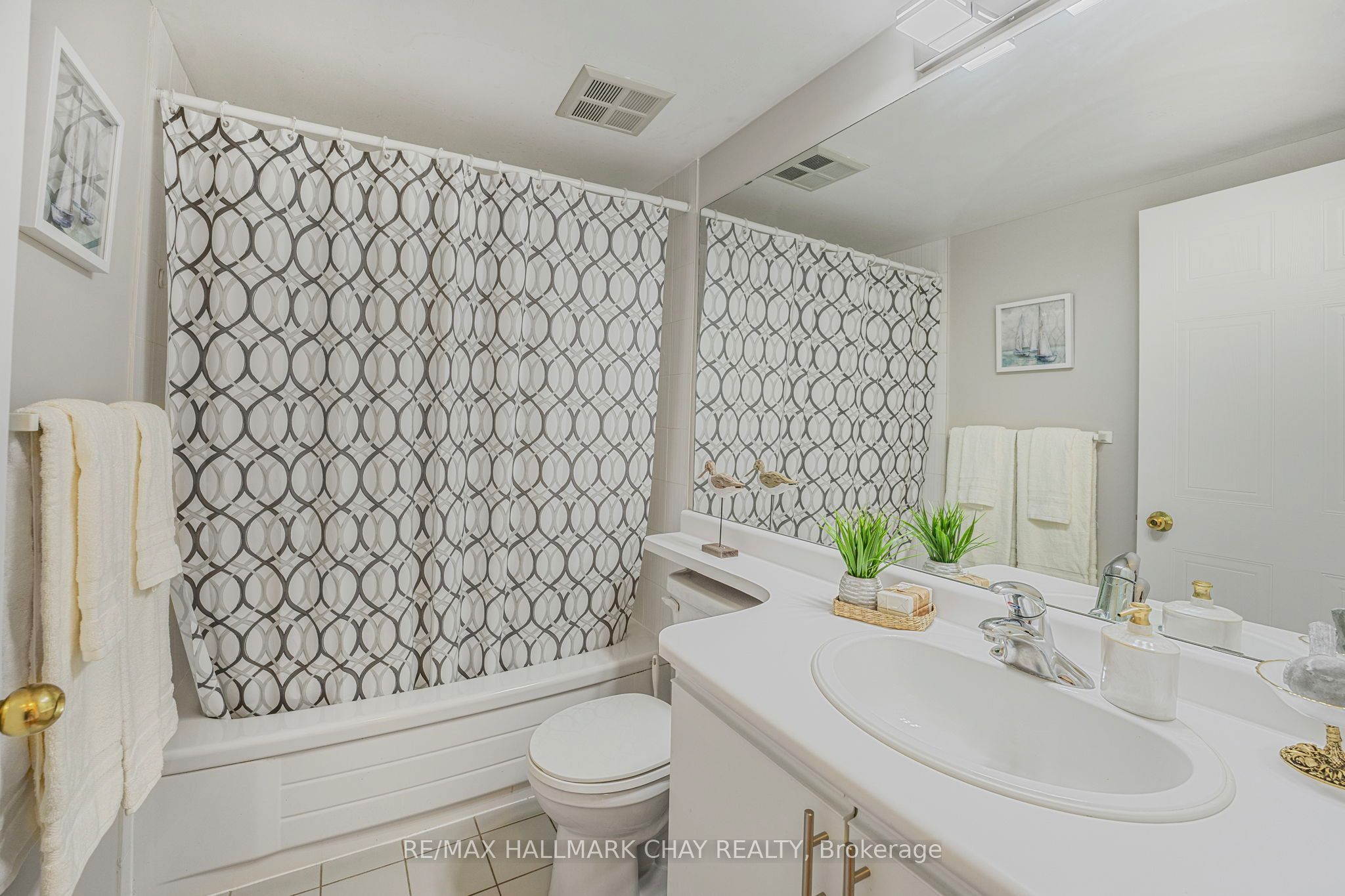 65 Ellen Street 610 Property Photo 20