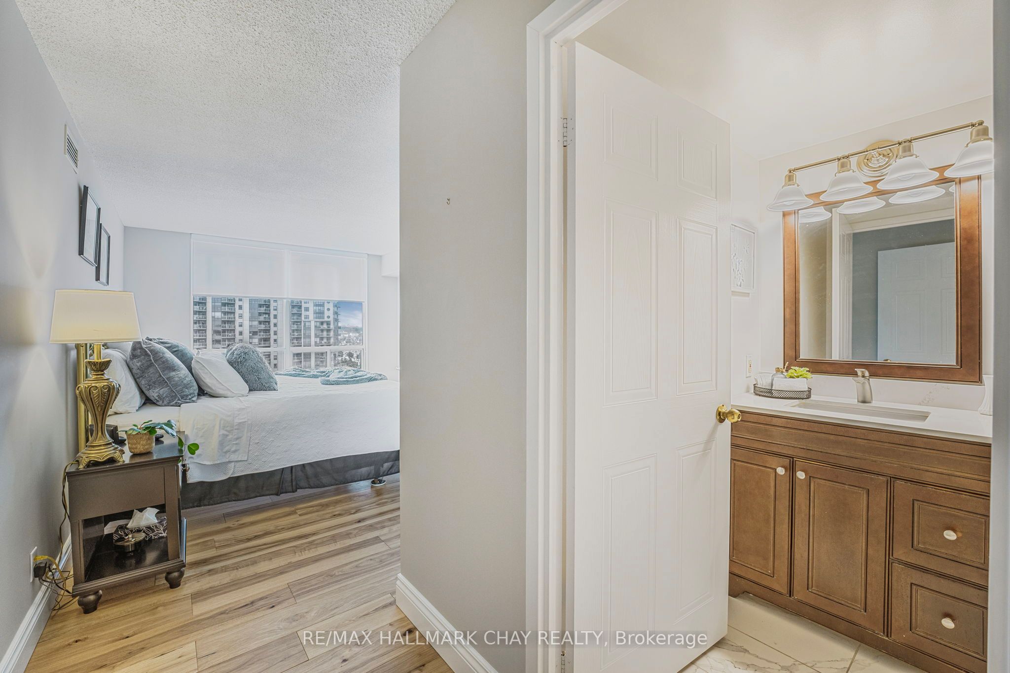 65 Ellen Street 610 Property Photo 23