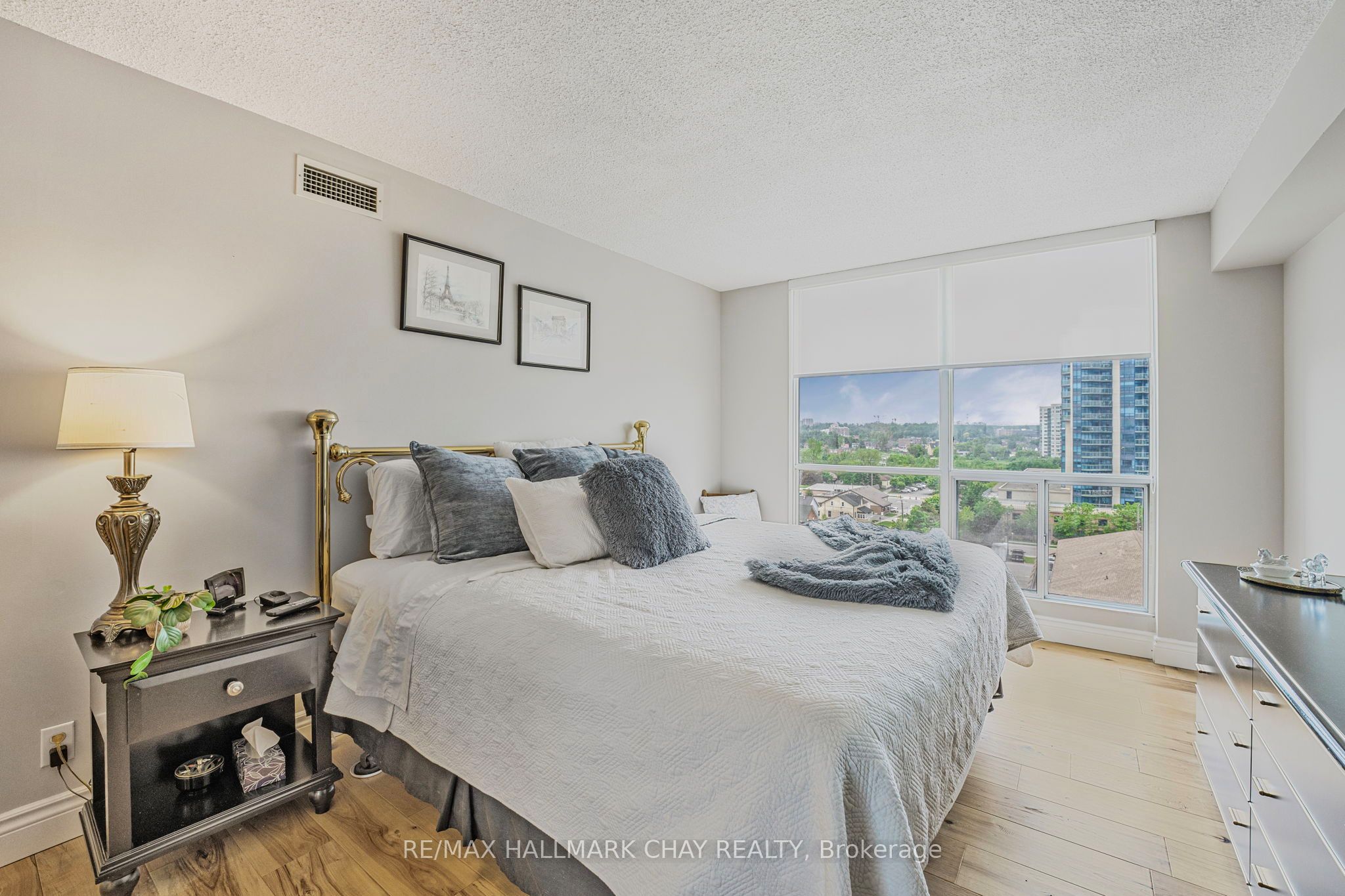 65 Ellen Street 610 Property Photo 25