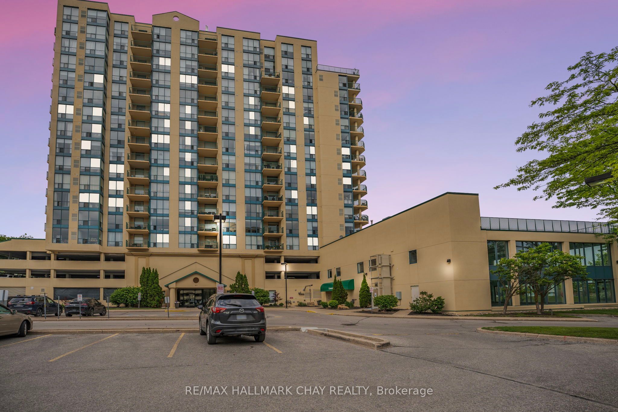 65 Ellen Street 610 Property Photo 33