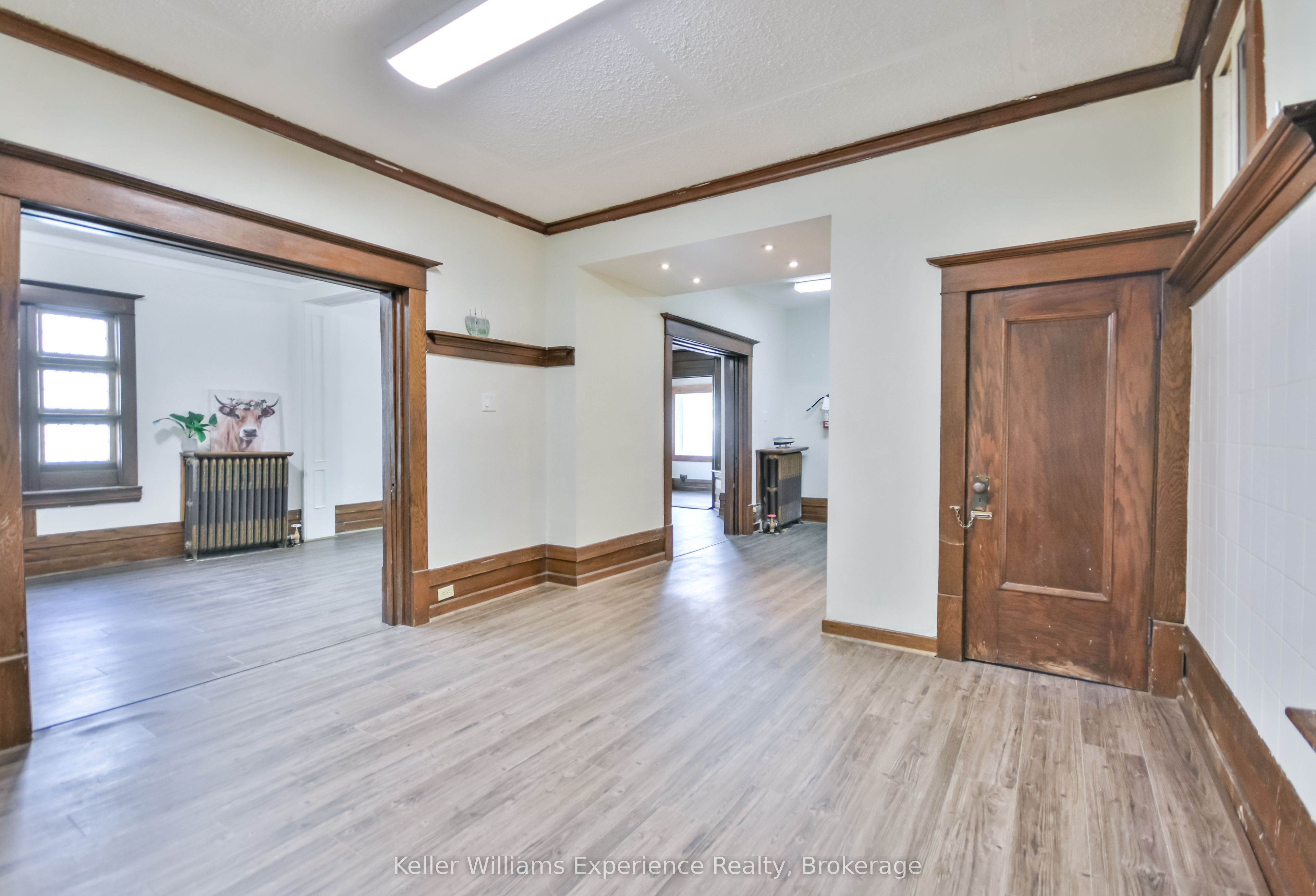 342 King Street Property Photo 13