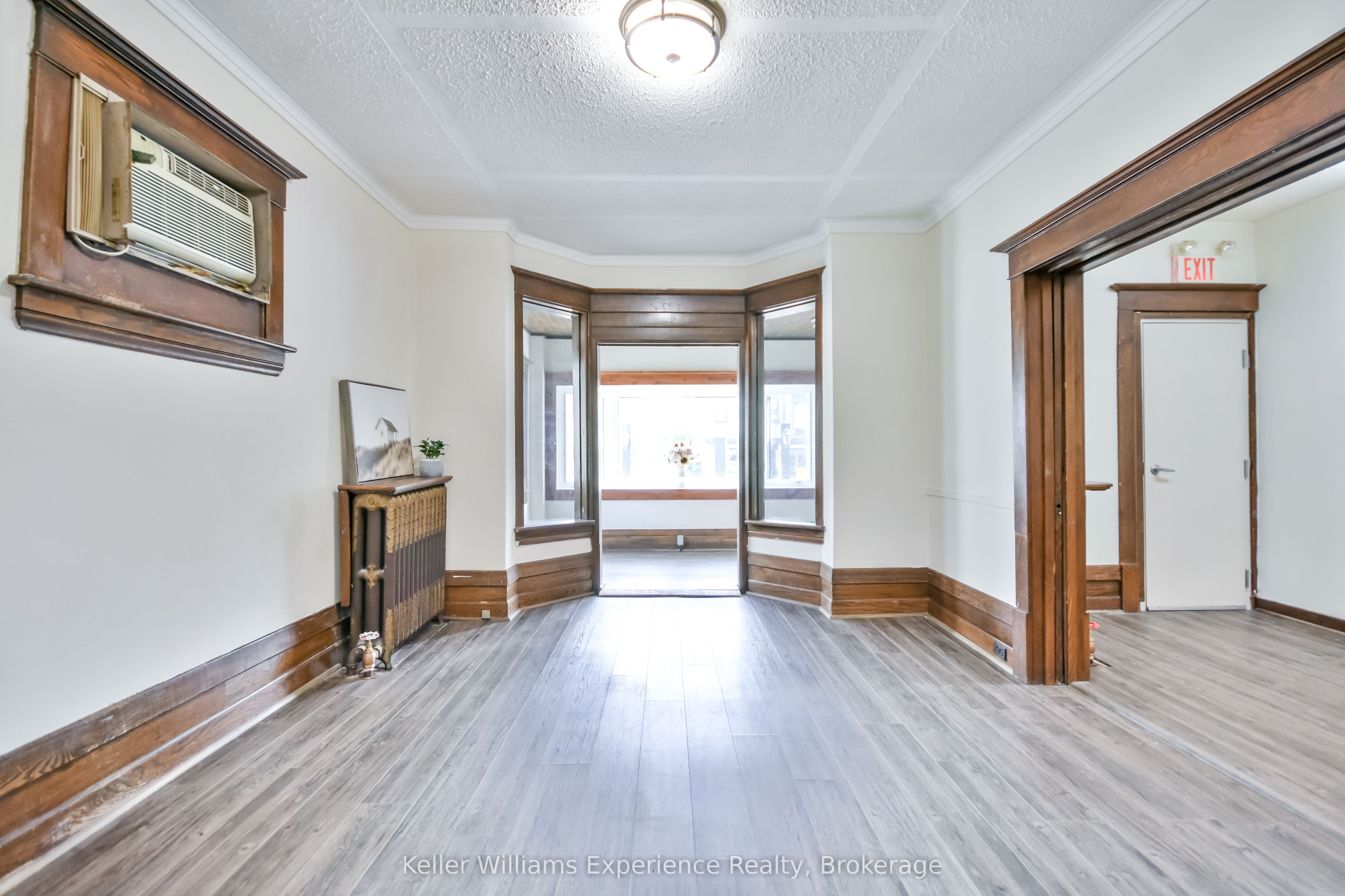 342 King Street Property Photo 15