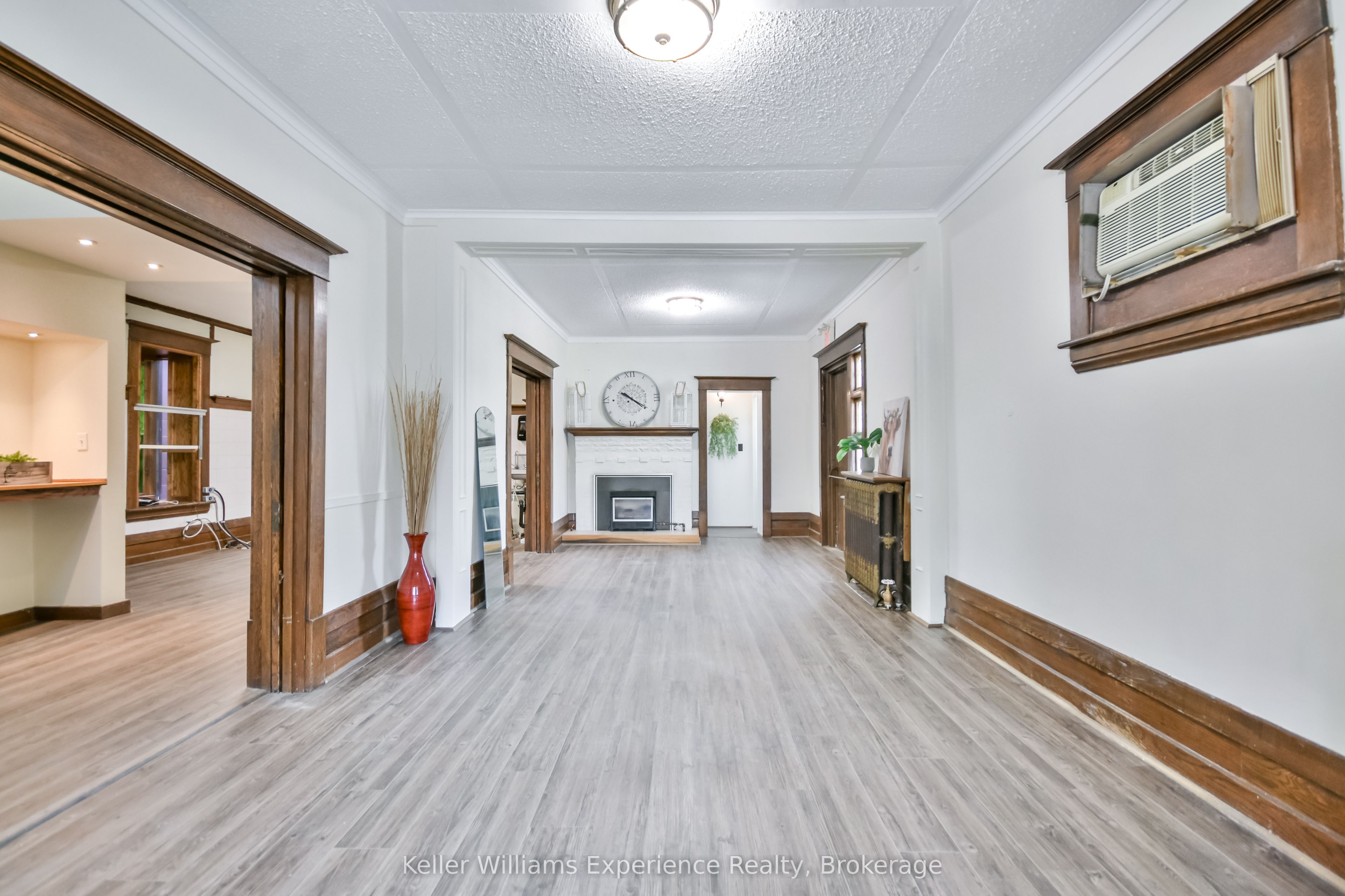 342 King Street Property Photo 16