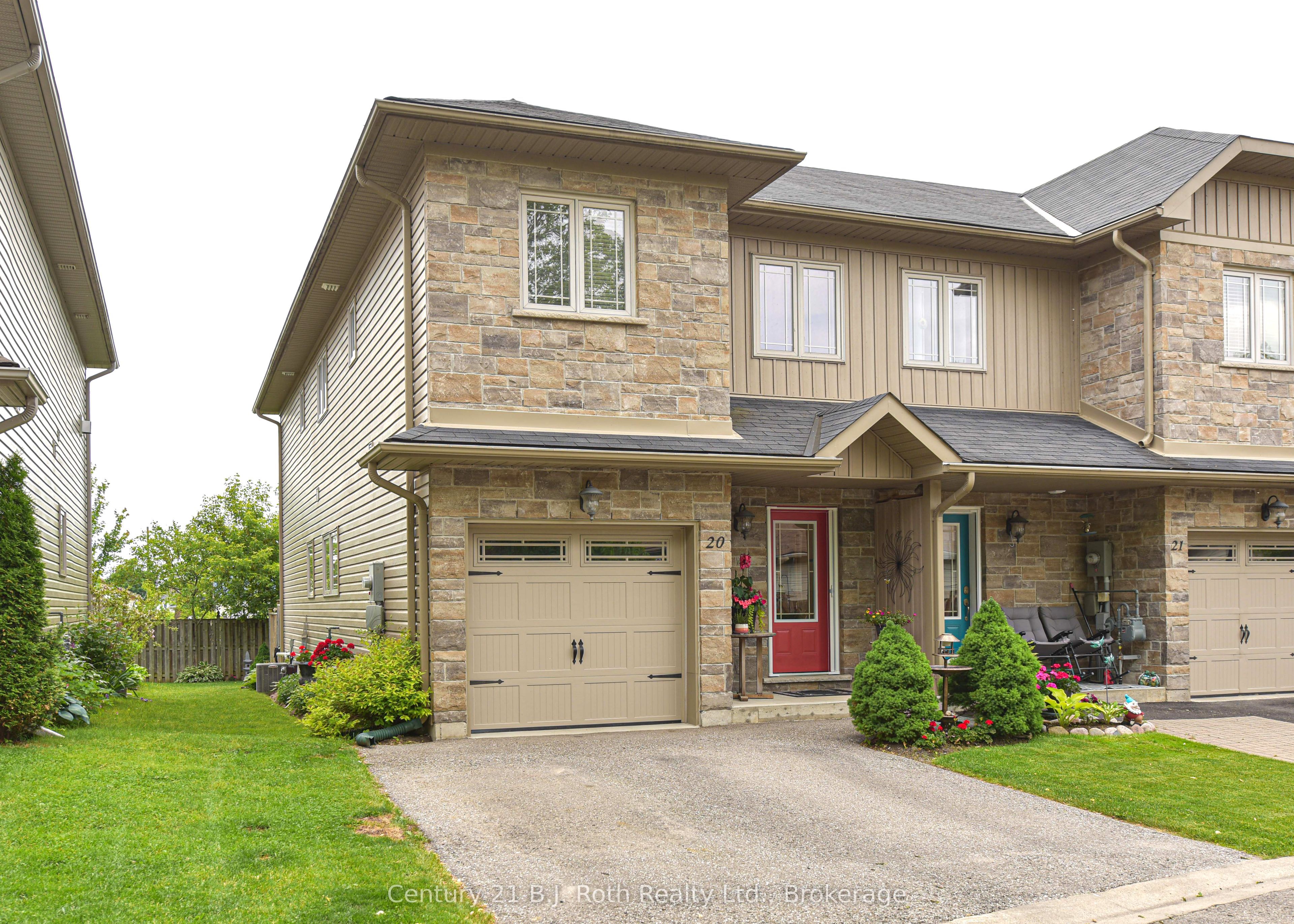 20 Taylor Dr Property Photo 1