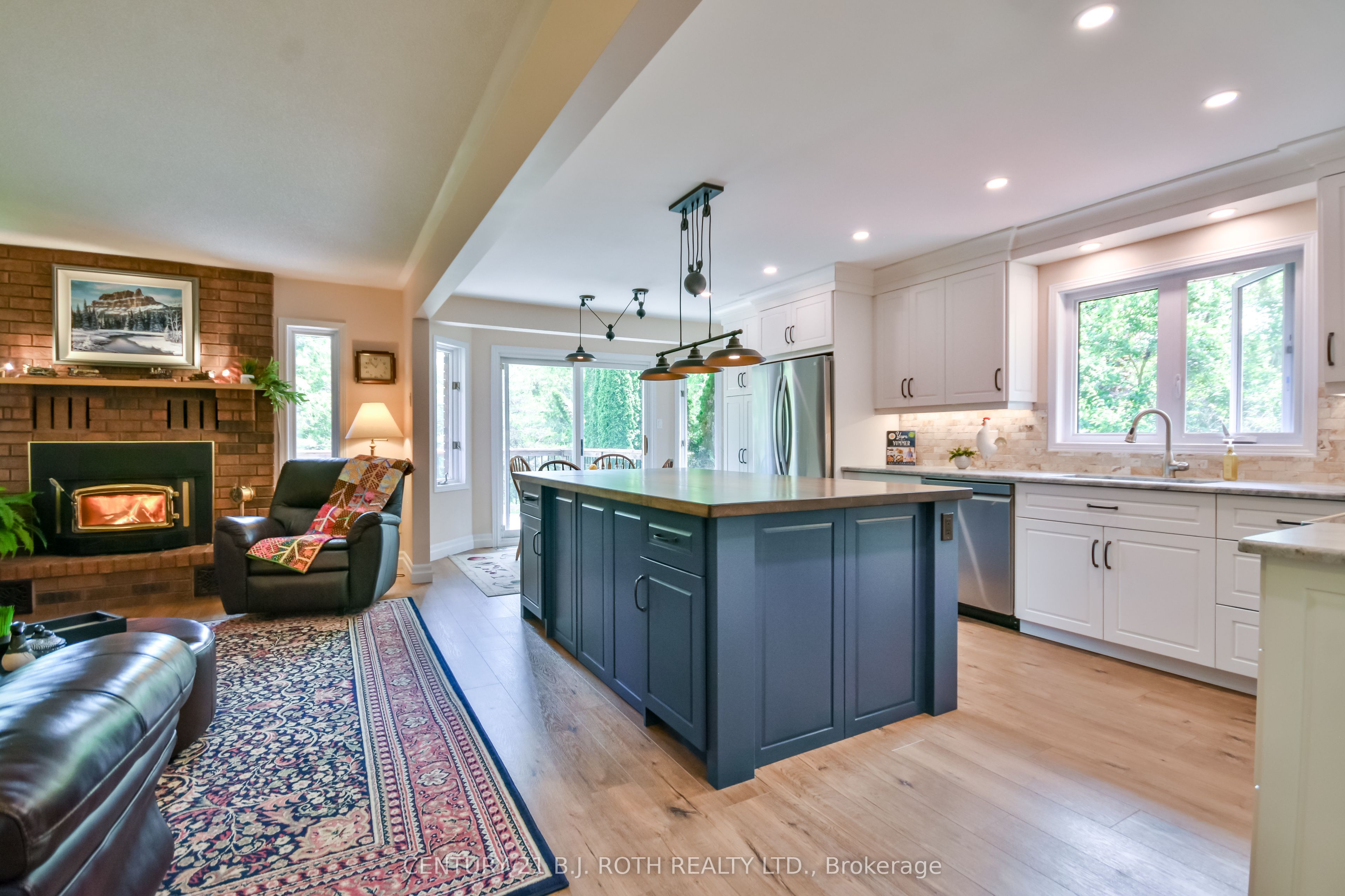 34 Cairns Boulevard Property Photo 6