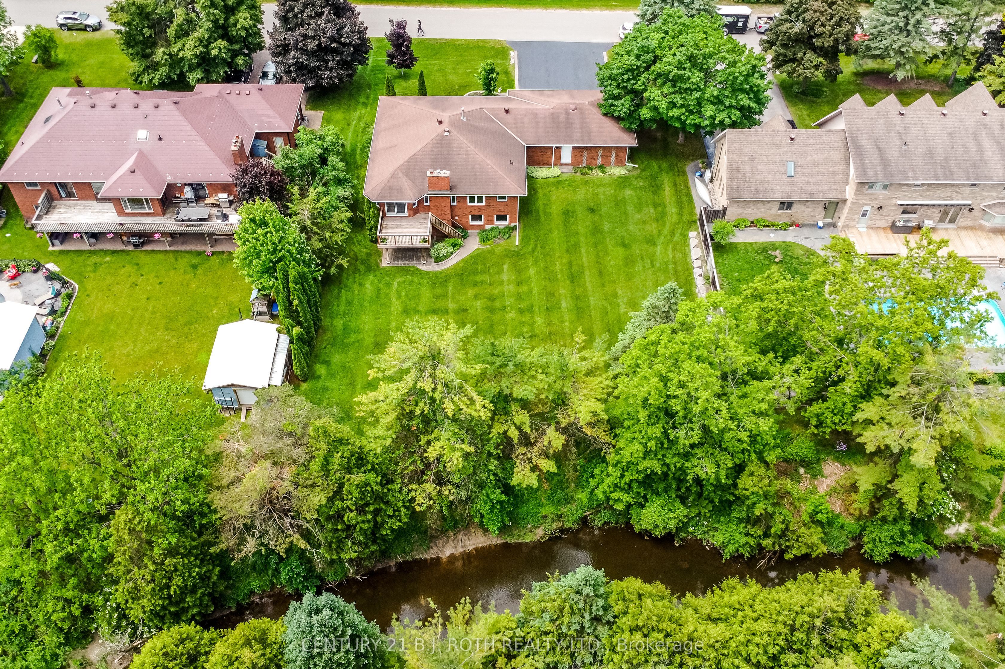 34 Cairns Boulevard Property Photo 33