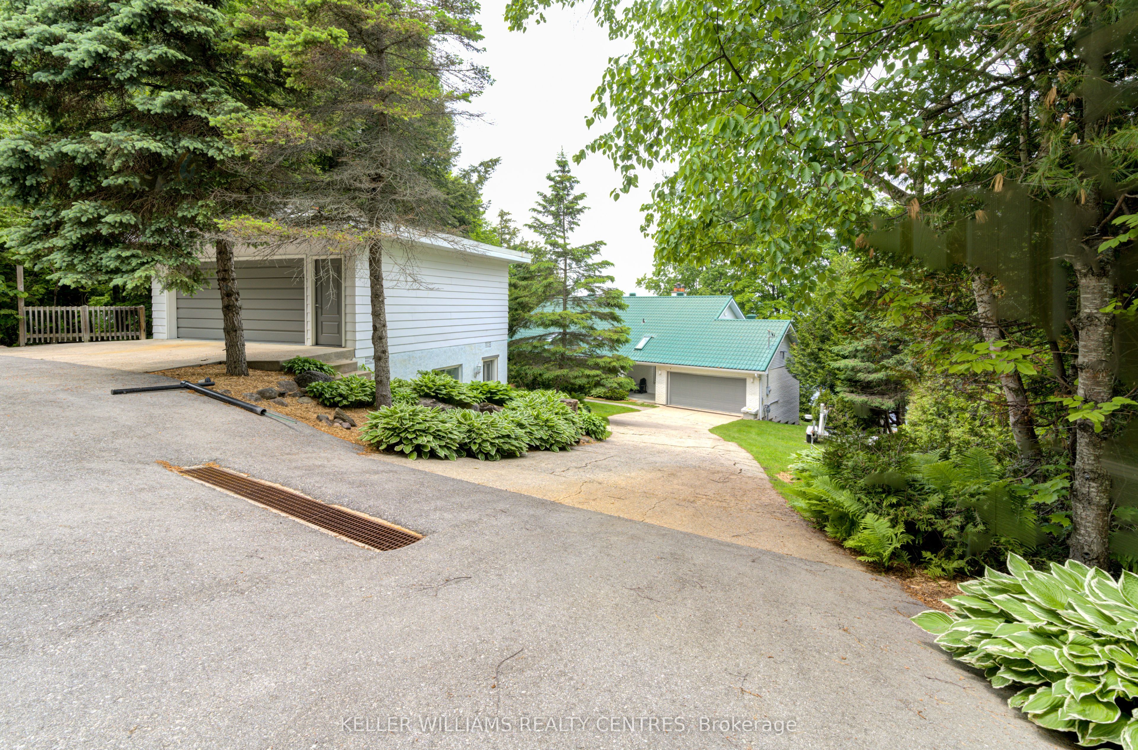 132 Gilwood Park Drive Property Photo 1