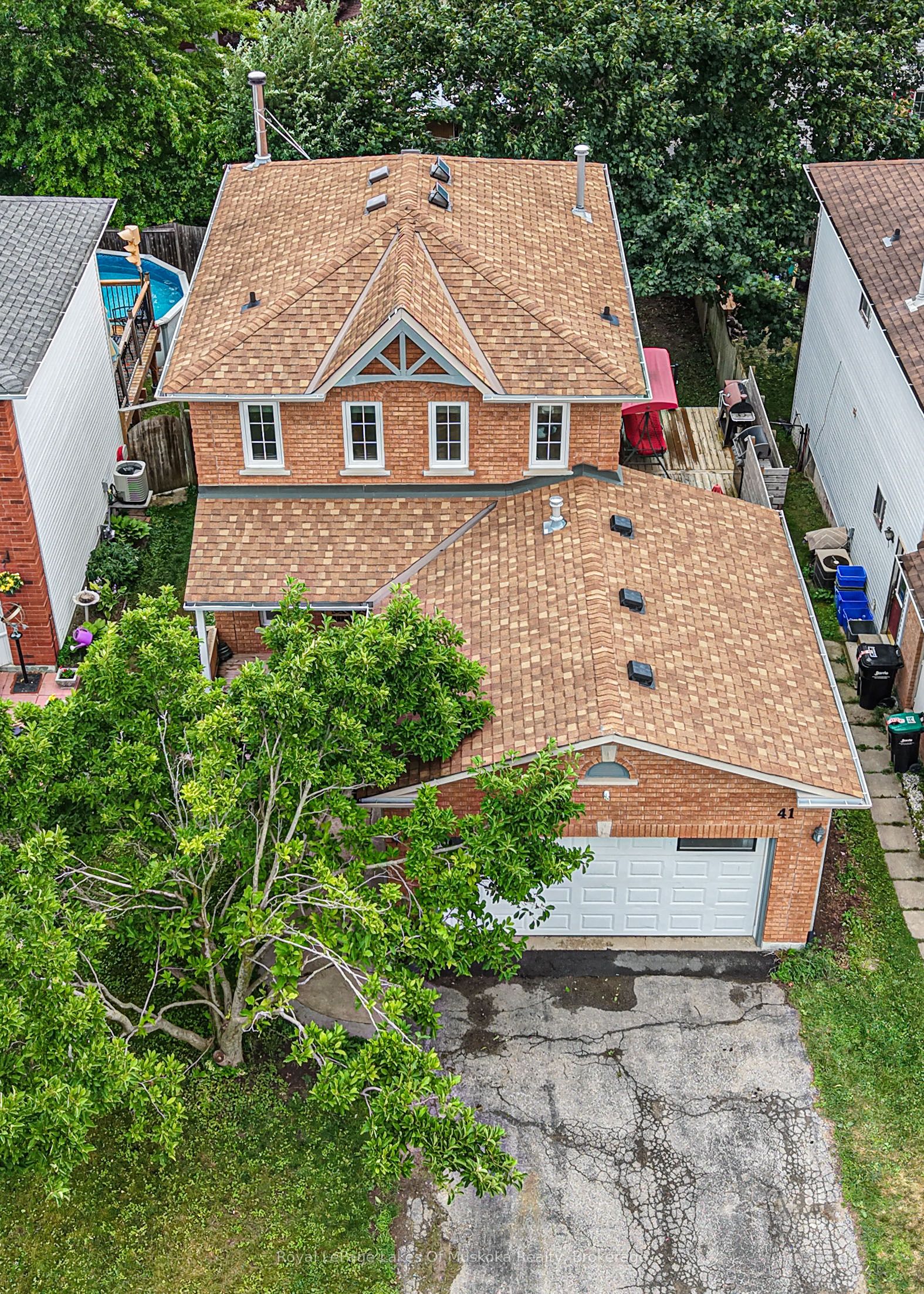 41 Penton Drive Property Photo 1
