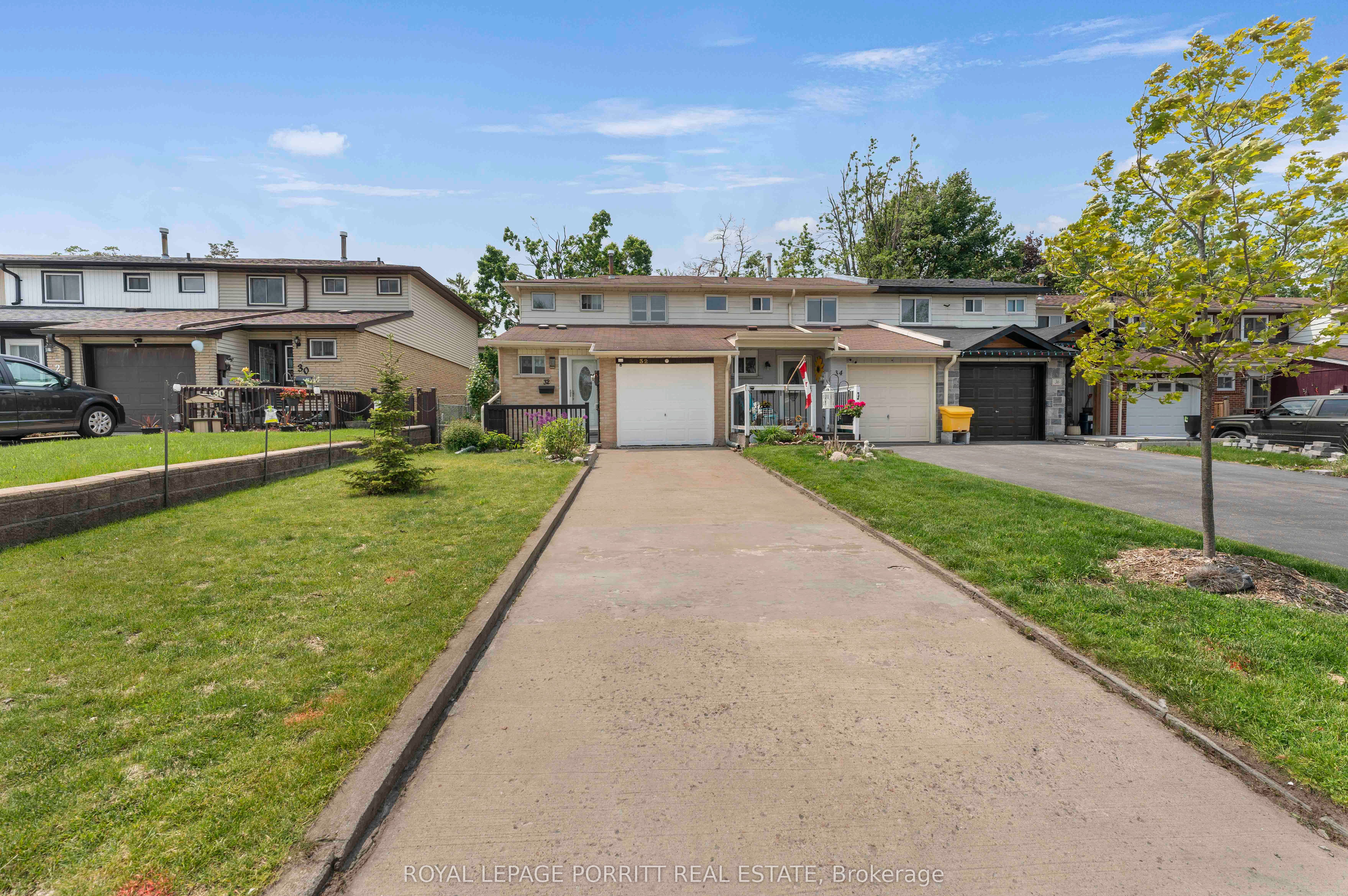 32 Chaucer Cres Property Photo 1