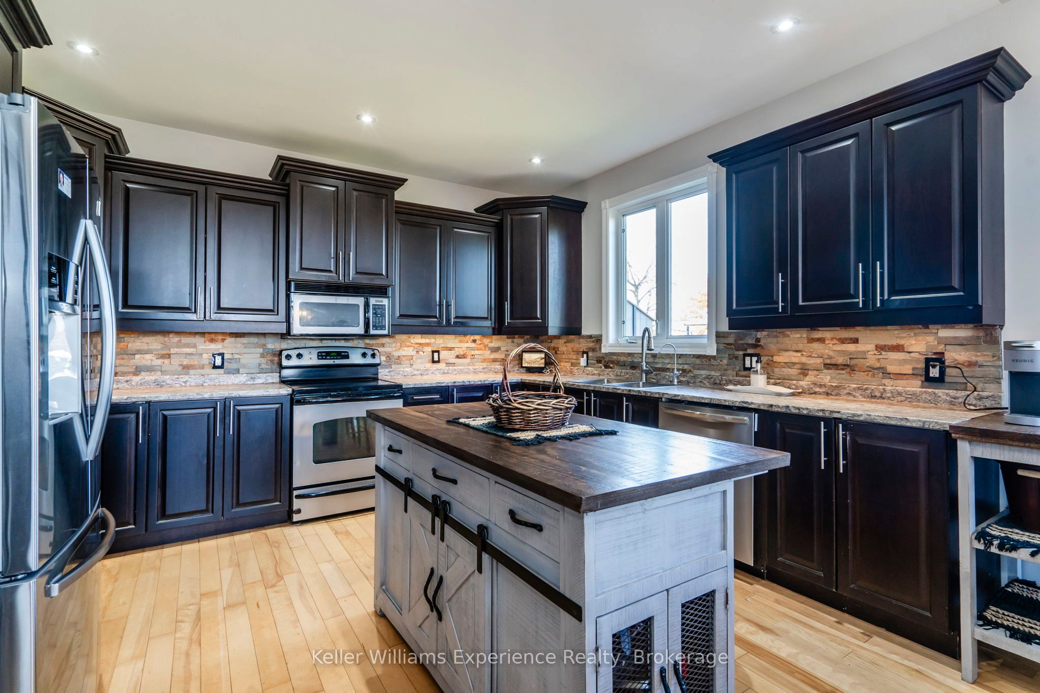 2777 Old Fort Road Property Photo 9