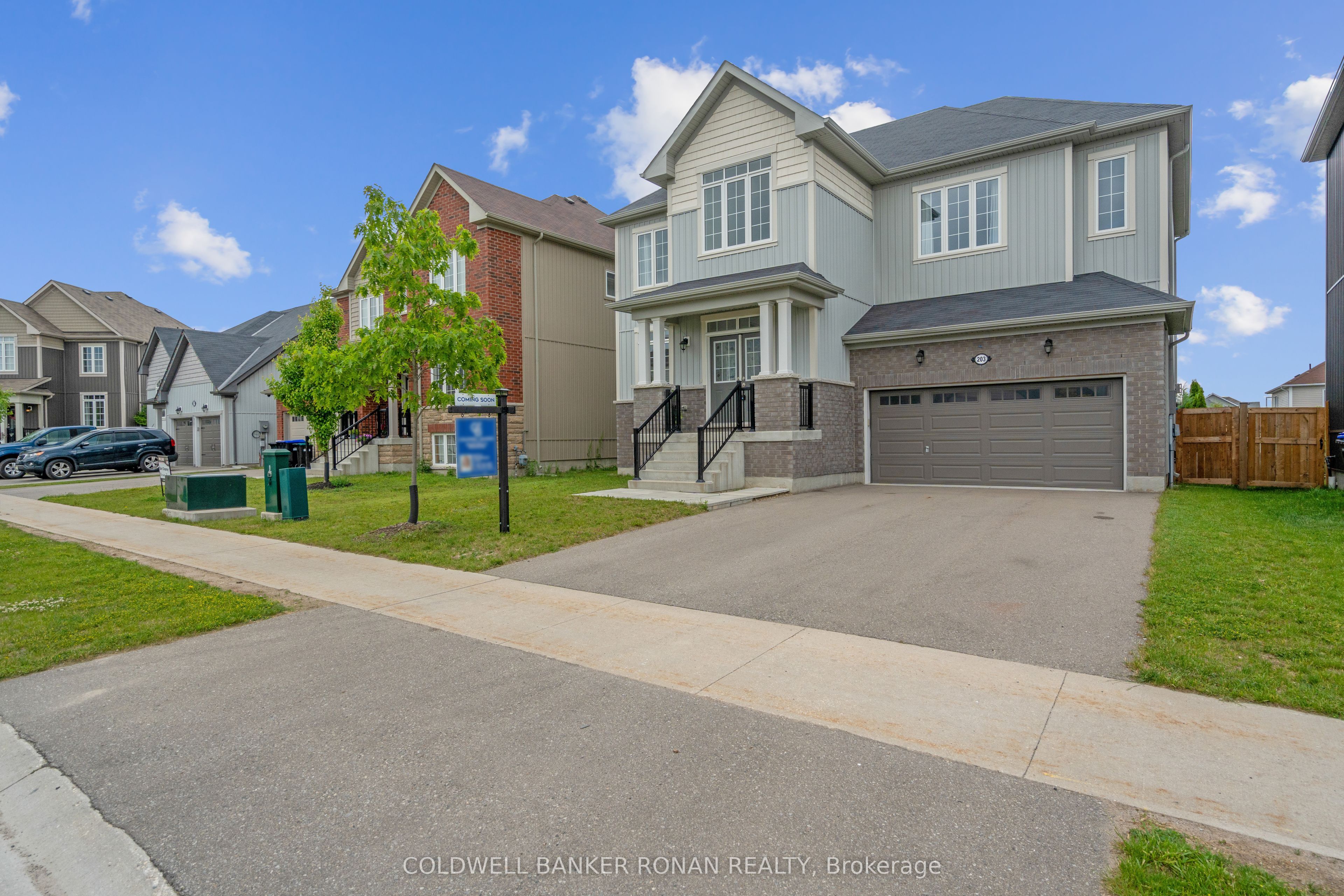 203 Roy Drive Property Photo 1